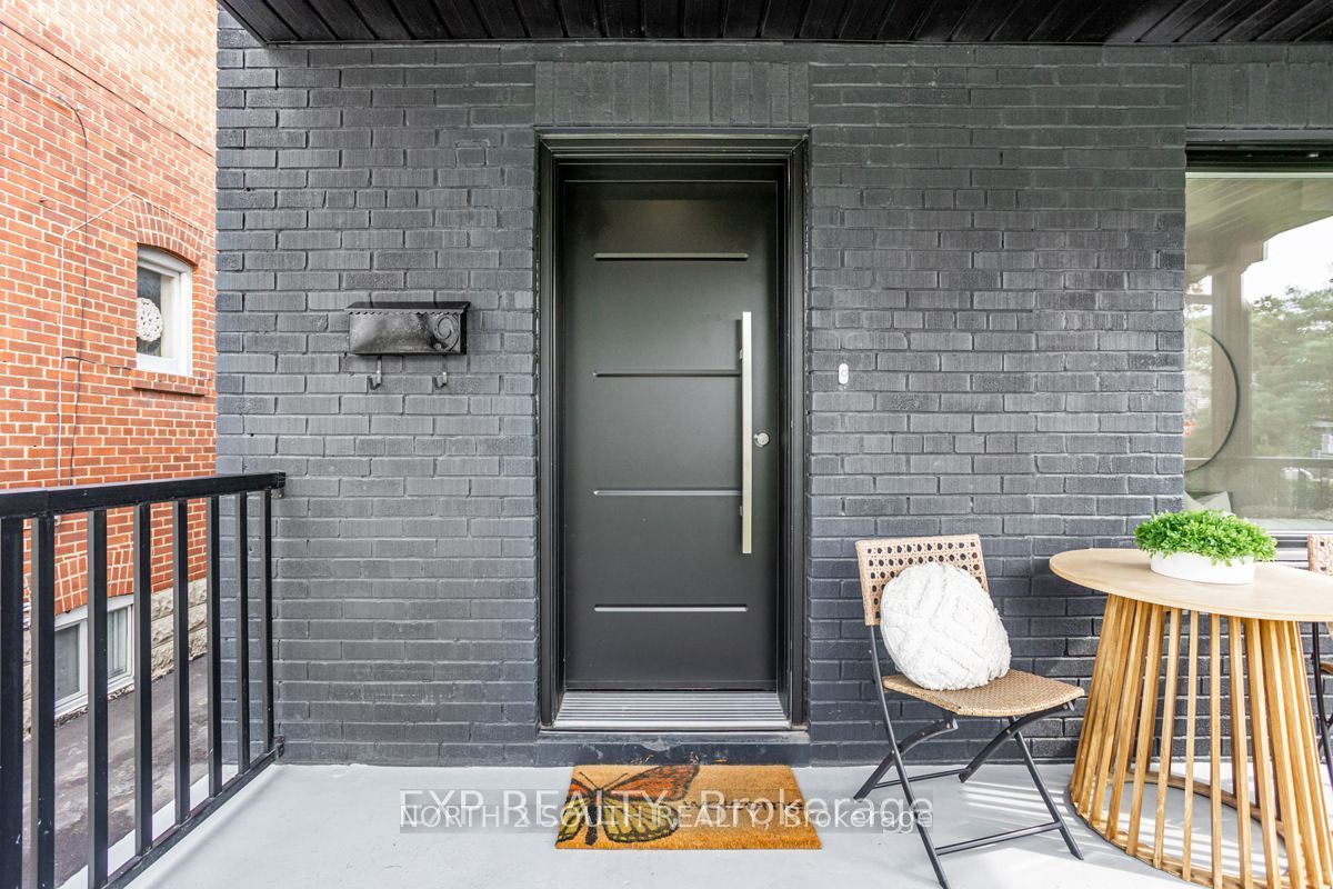 9 Glenvalley Drive Bsmt, Toronto, ON M6M 4V8