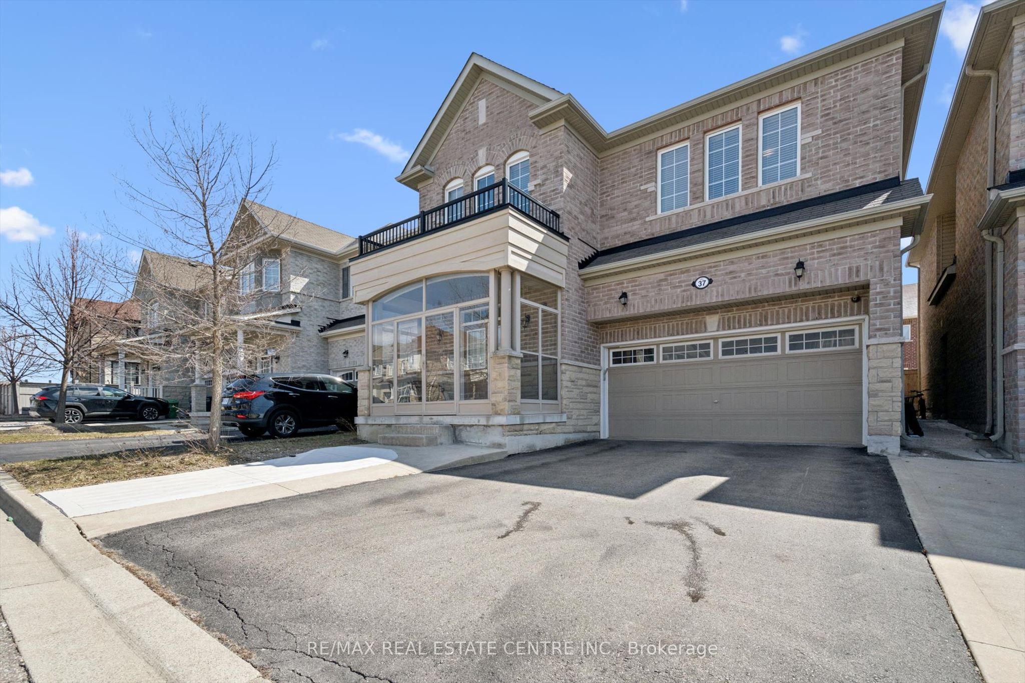 37 Zanetta Crescent, Brampton, ON L6Y 6A2 photo 3