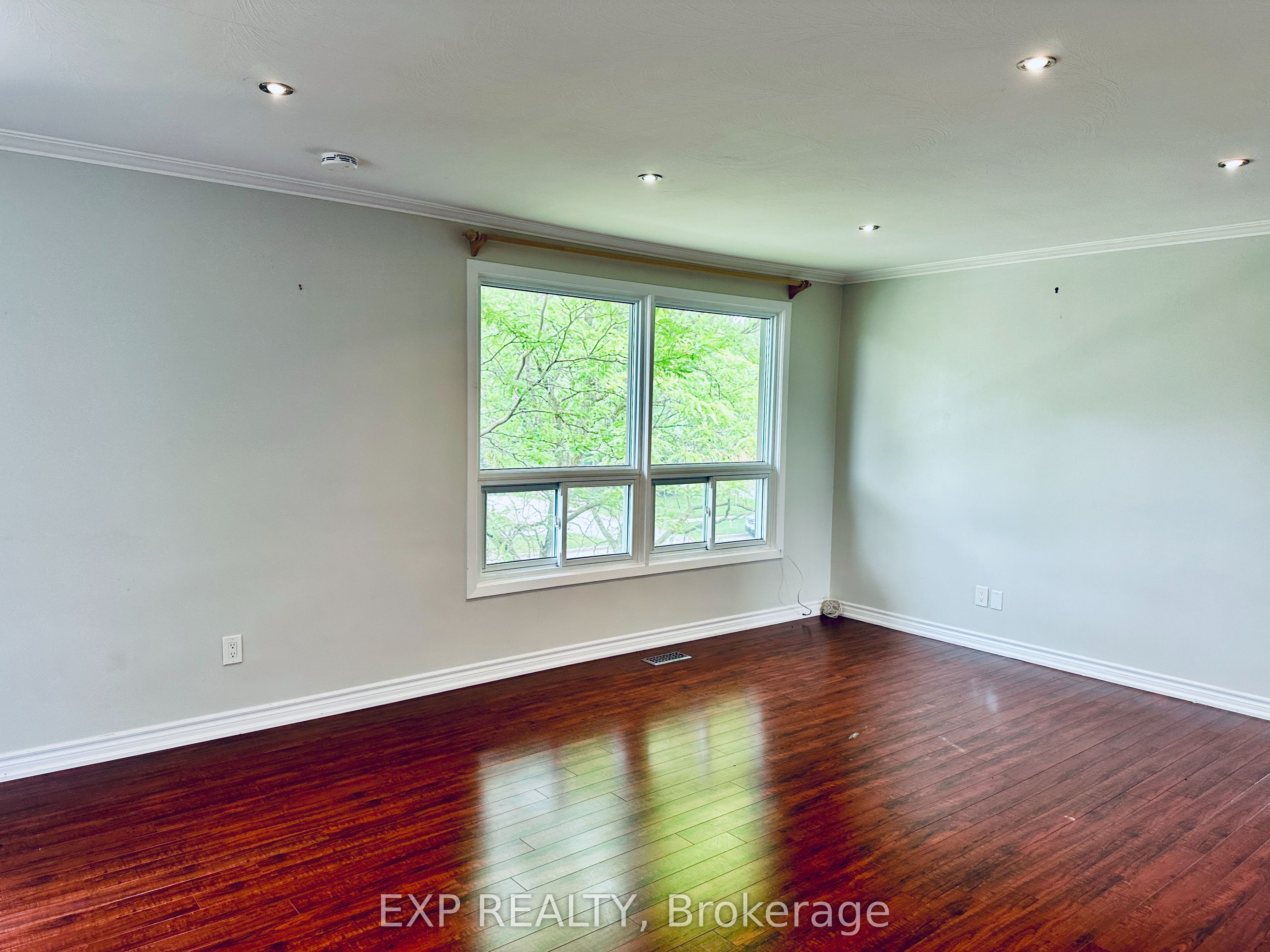 1374 Charles Drive #2B, Burlington, ON L7P 2C9 photo 2
