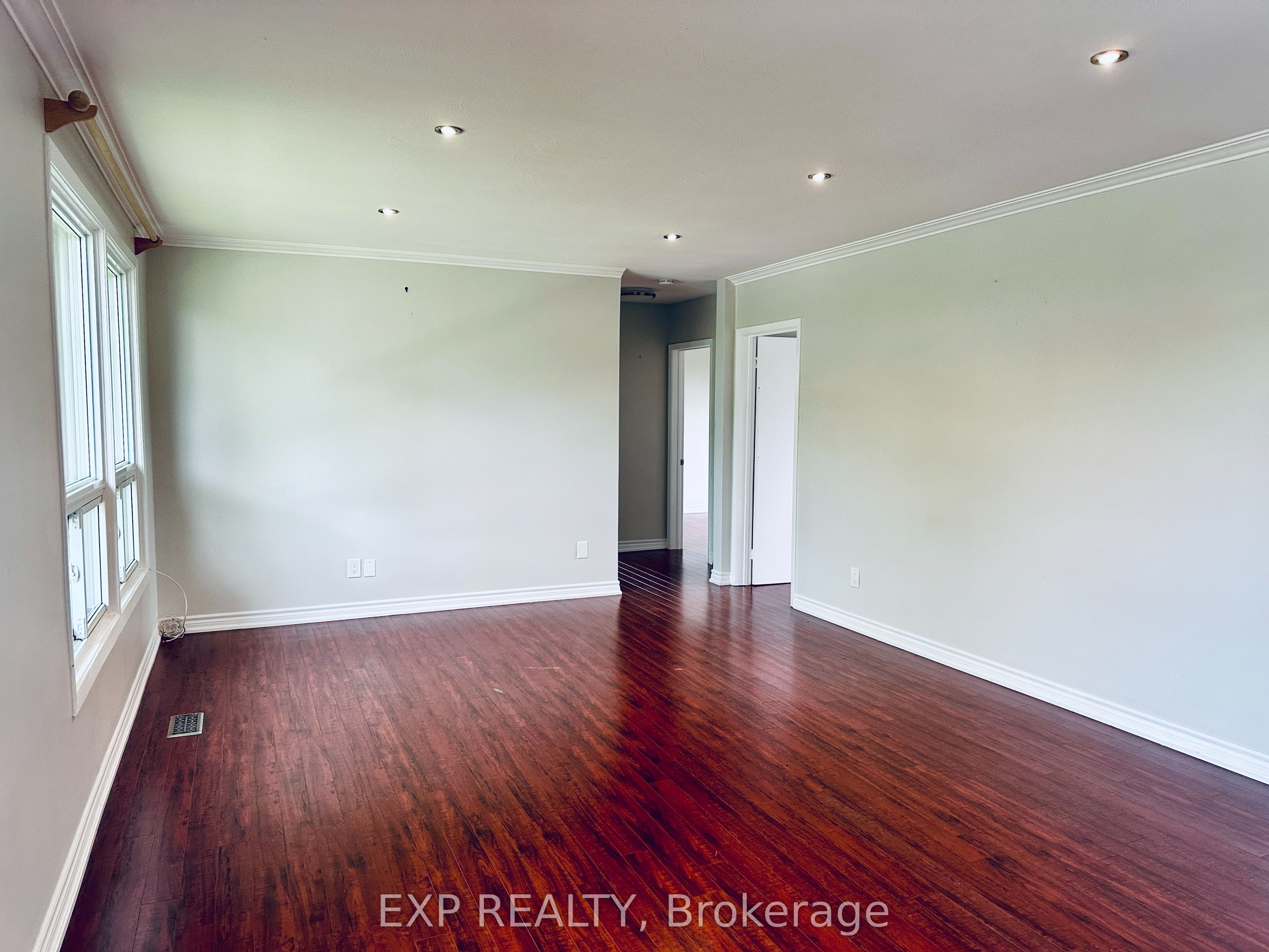 1374 Charles Drive #2B, Burlington, ON L7P 2C9 photo 3