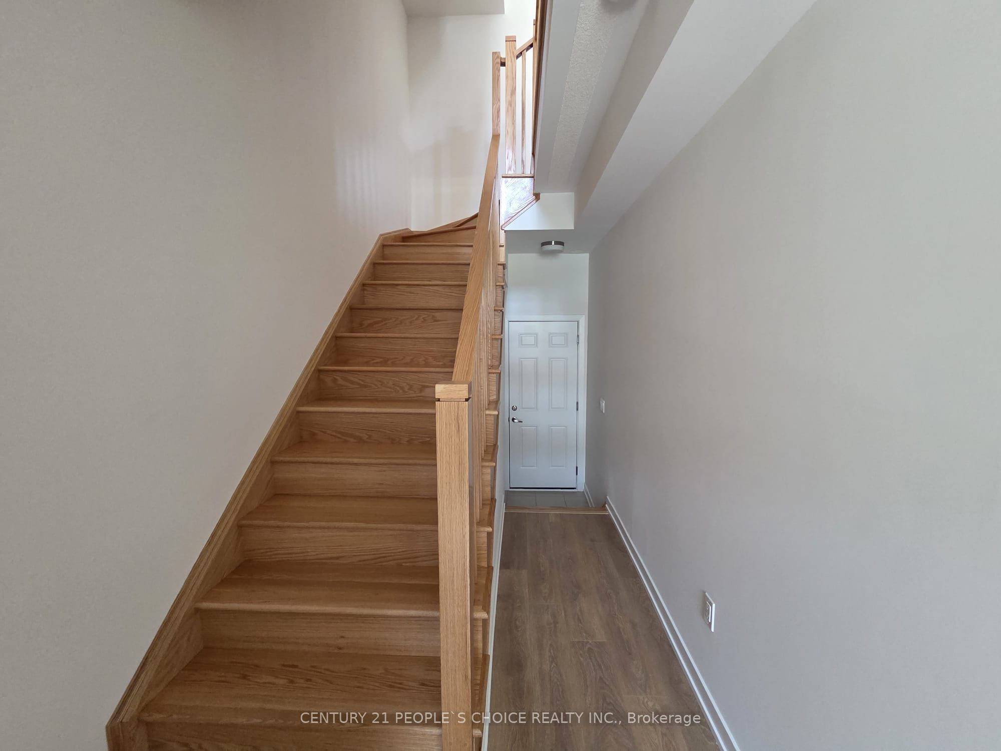 1071 Wheat Boom Drive 1, Oakville, ON L6H 8B7 photo 2