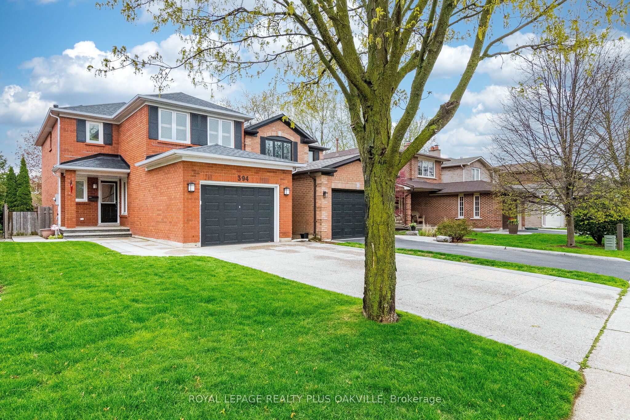 394 Maidstone Crescent, Oakville, ON L6M 1A1