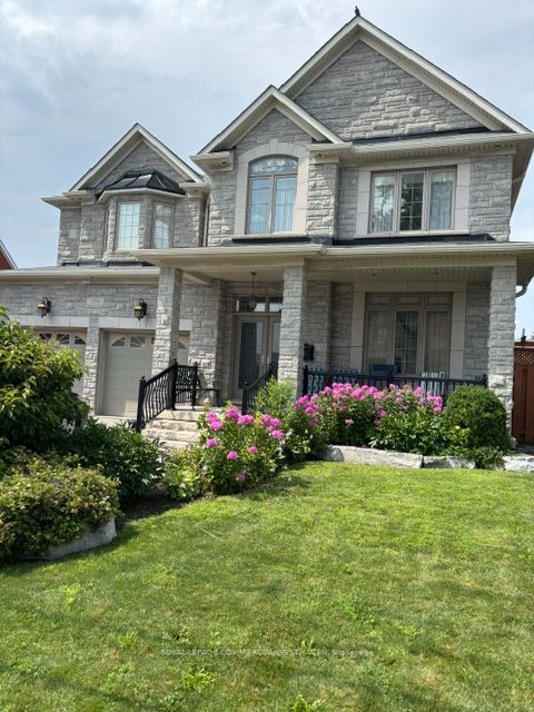 154 Regent Road, Toronto, ON M3K 1H7 photo 2