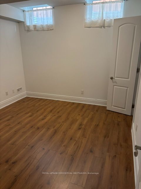 154 Regent Road, Toronto, ON M3K 1H7 photo 4