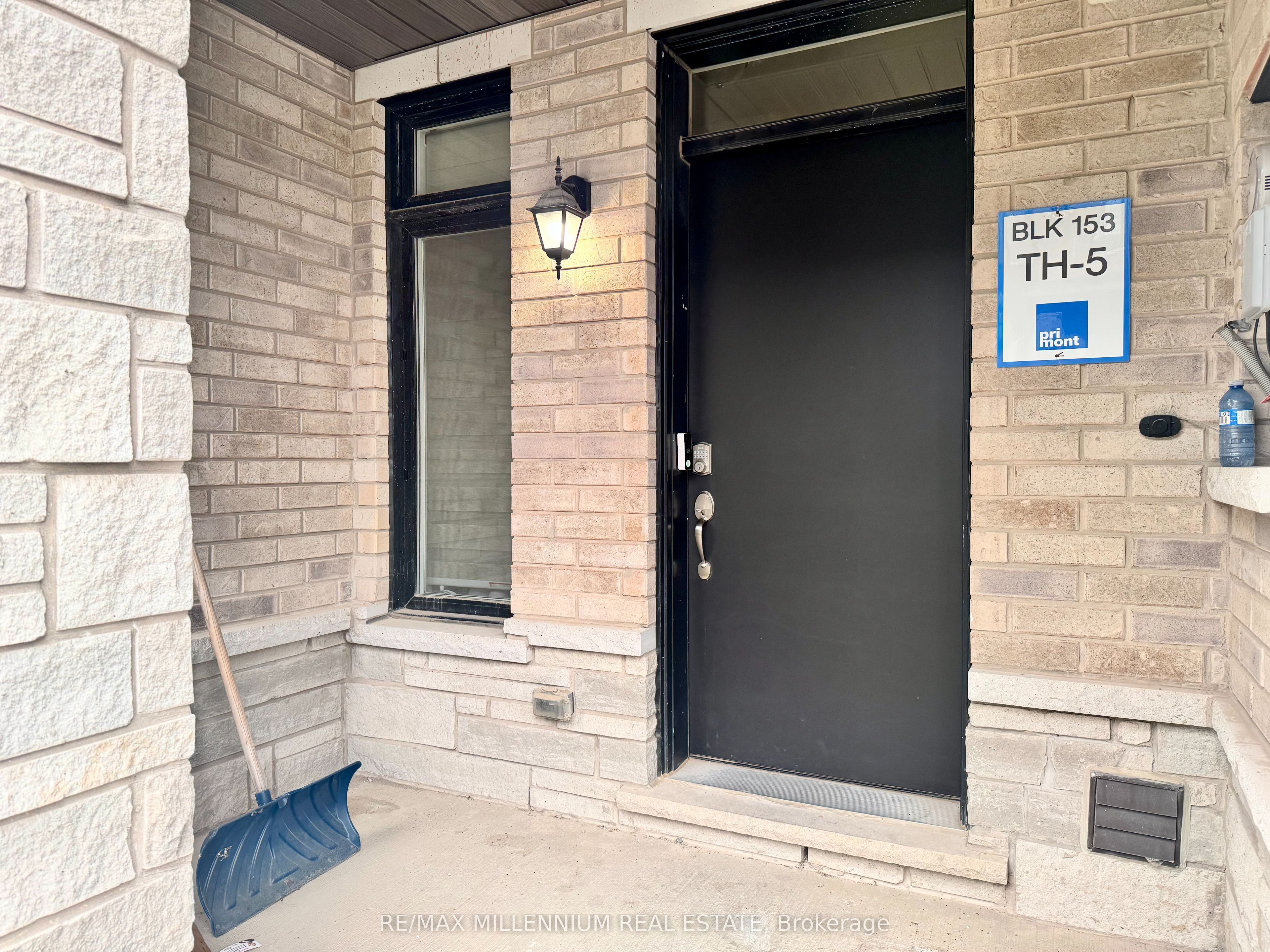 1559 Moonseed Place, Milton, ON L9E 1V4 photo 2