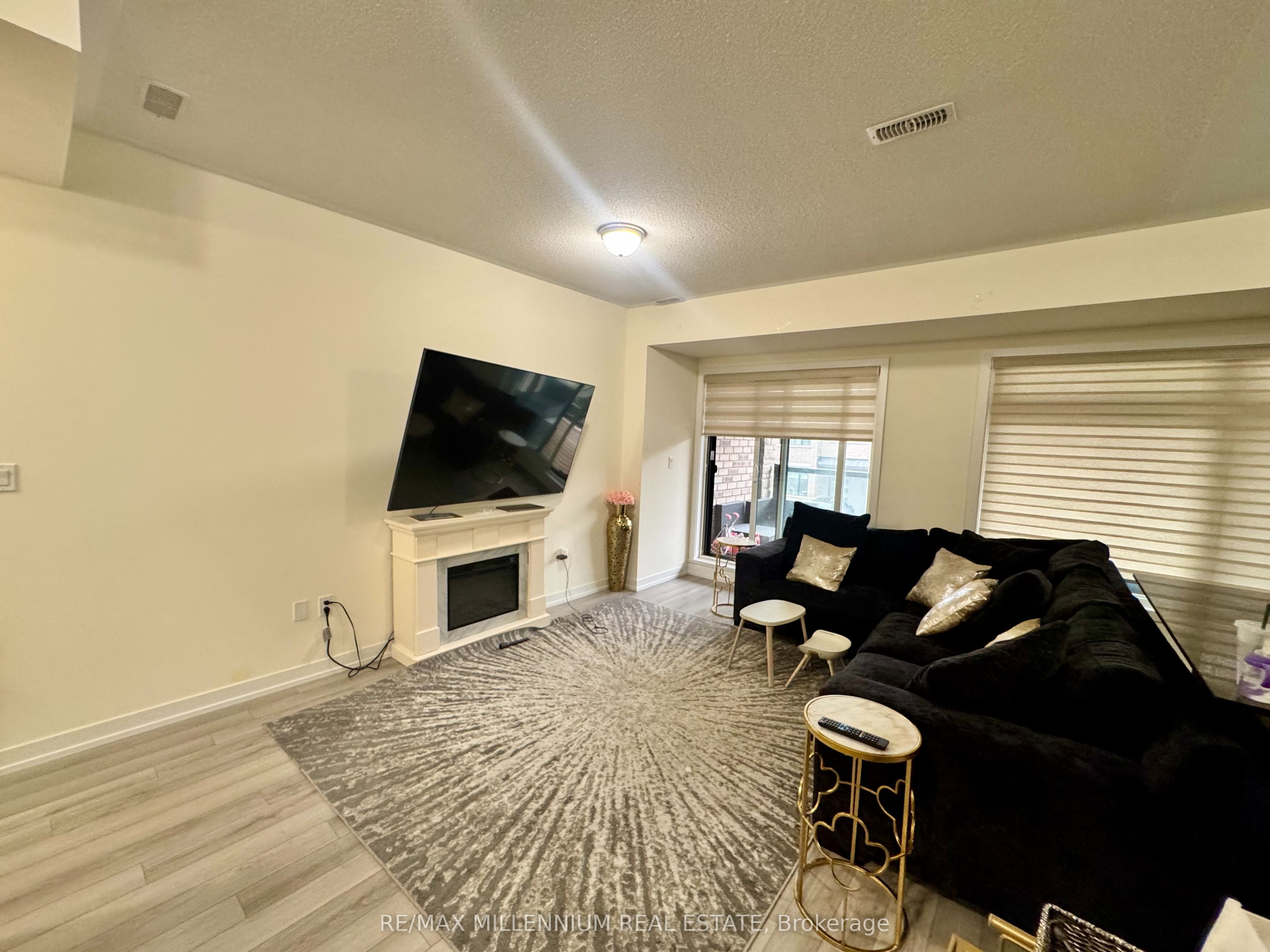 1559 Moonseed Place, Milton, ON L9E 1V4 photo 4