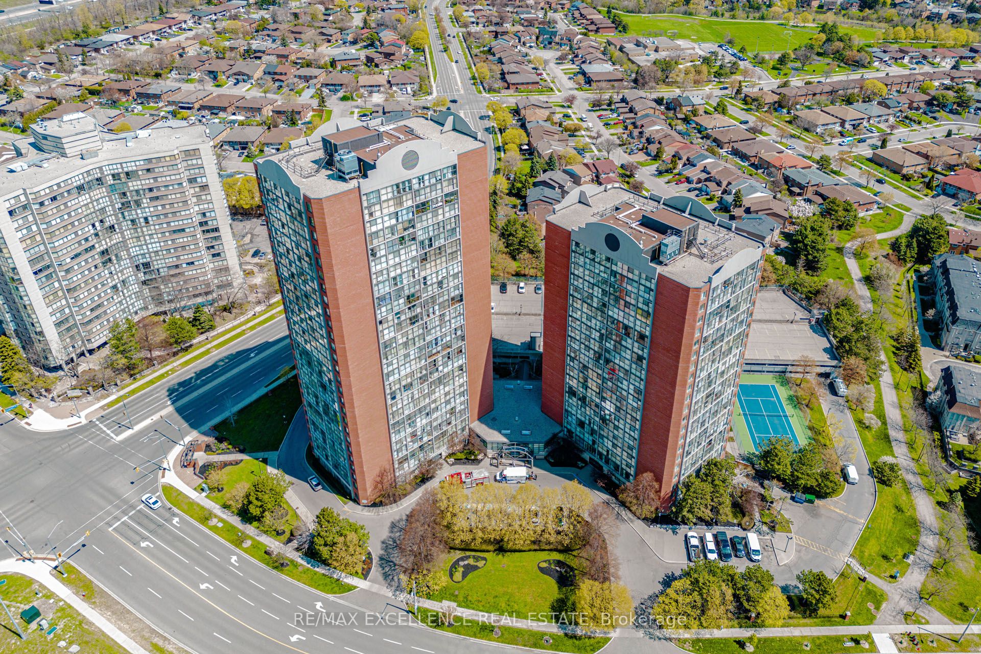 4205 Shipp Drive 202, Mississauga, ON L4Z 2Y9