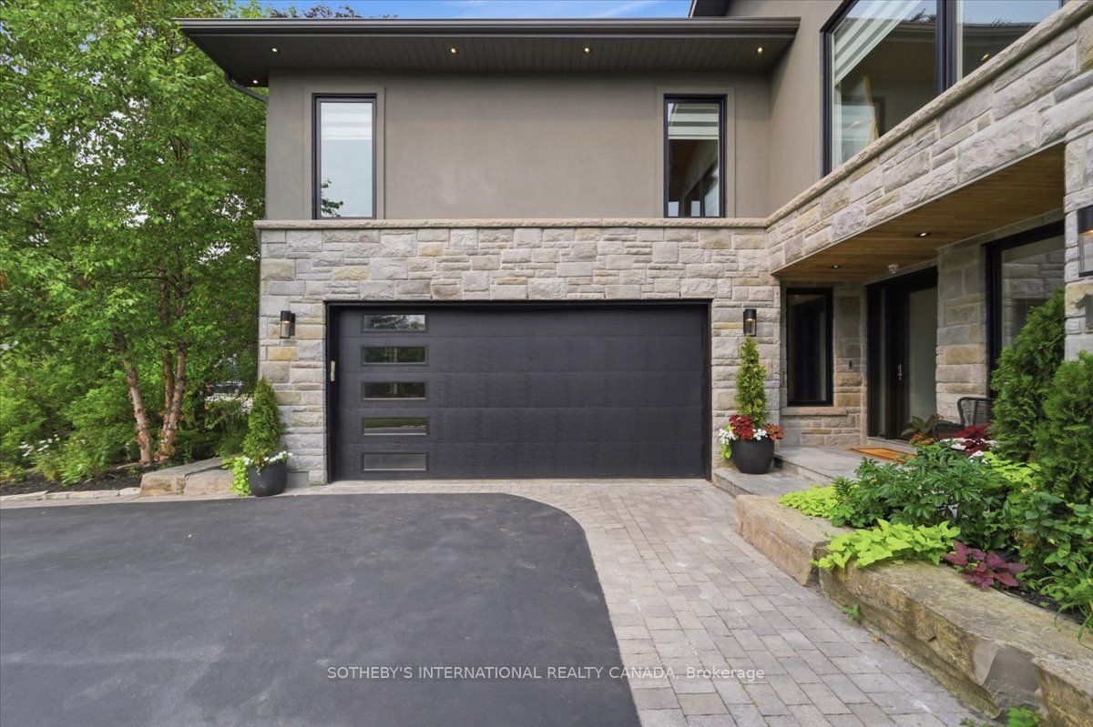 102 Cumberland Drive, Mississauga, ON L5G 3M8 photo 5