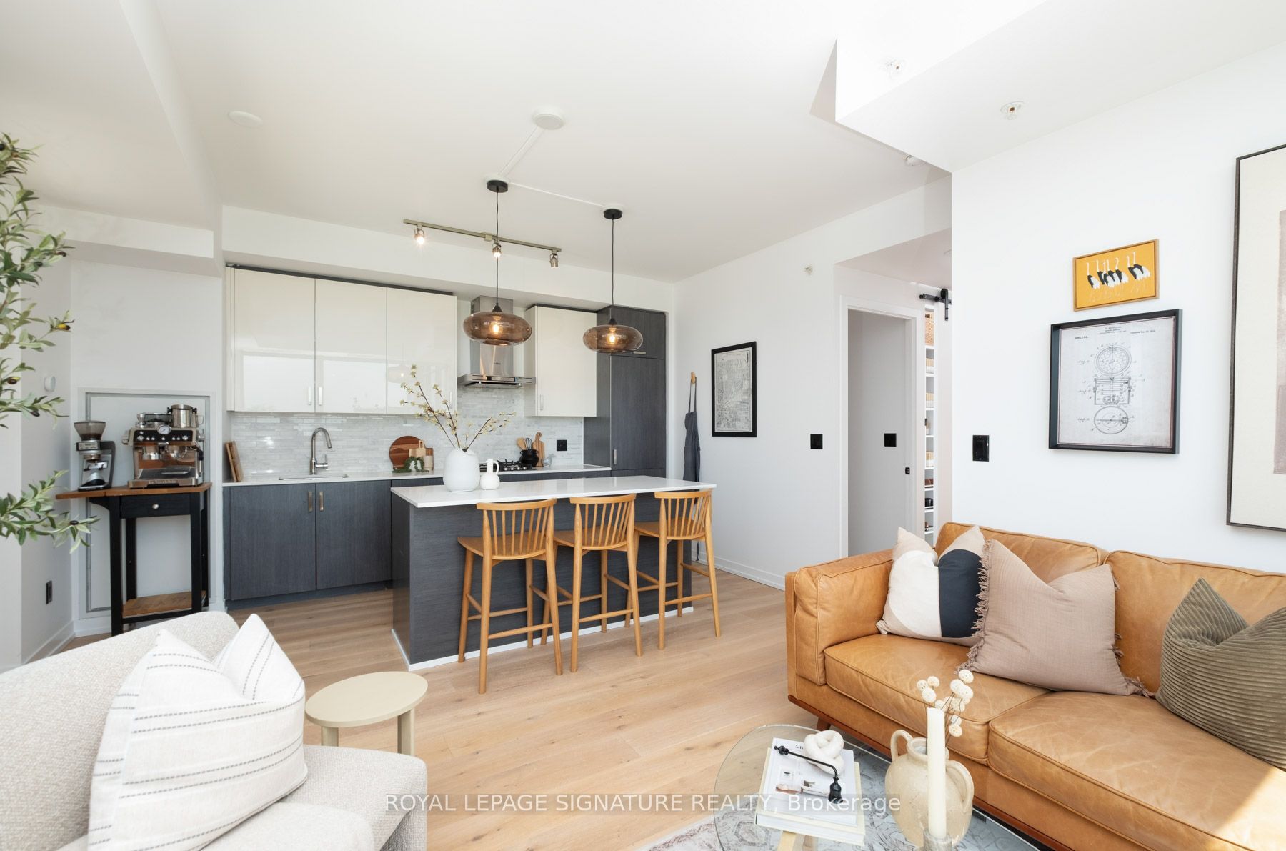 36 Howard Park Avenue 610, Toronto, ON M6R 0A5 photo 5