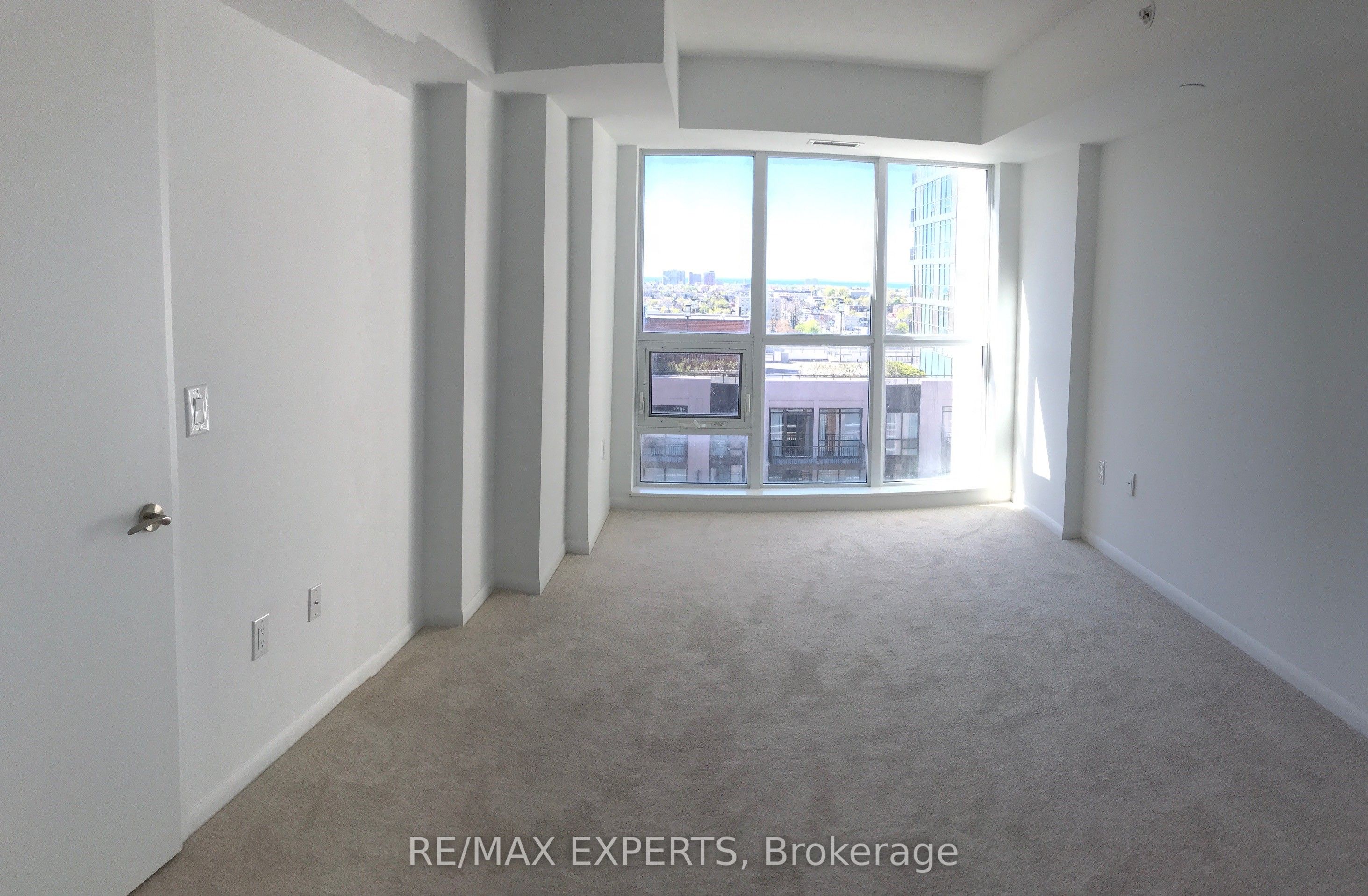 830 Lawrence Avenue W 1120, Toronto, ON M6A 0A2 photo 5