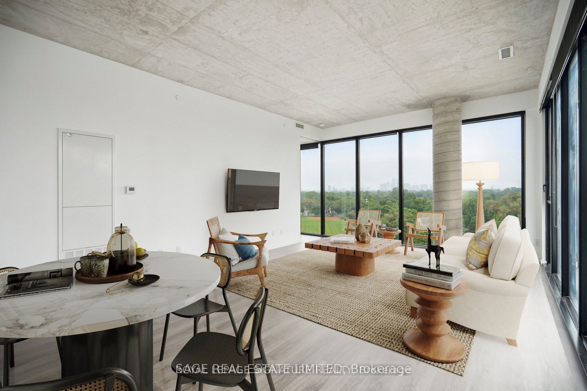 7 Smith Crescent PH 808, Toronto, ON M8Z 0G3 photo 2