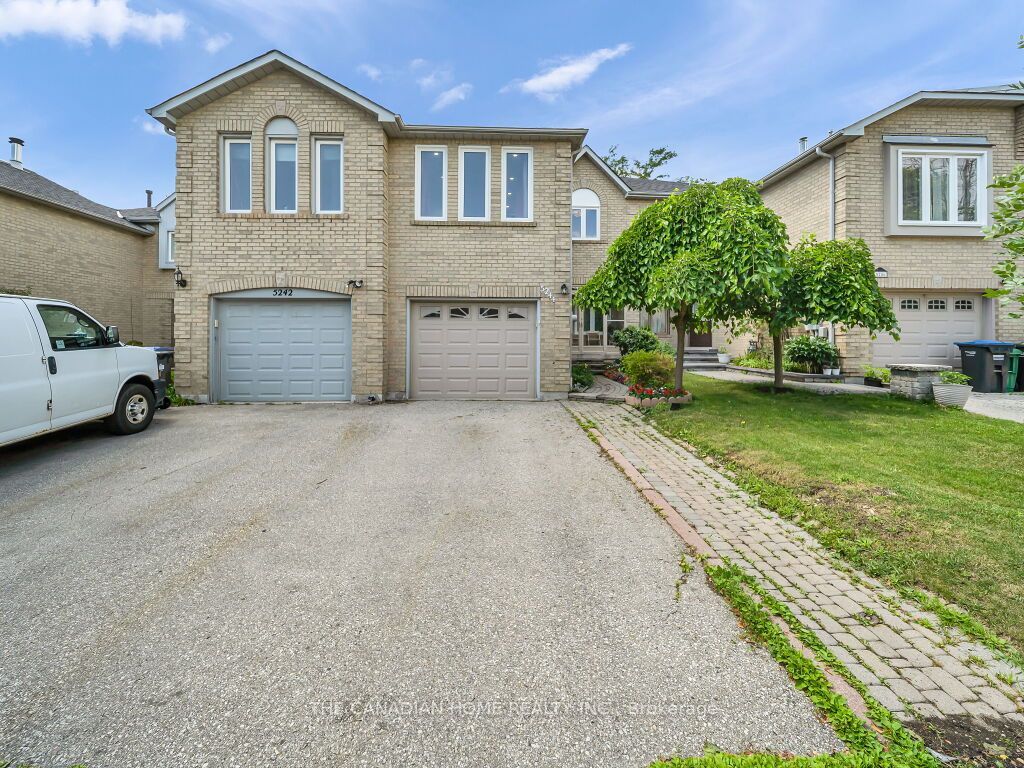 5244 Cinnamon Road, Mississauga, ON L5V 1T3 photo 2