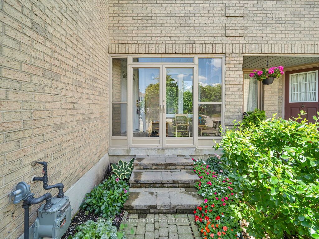 5244 Cinnamon Road, Mississauga, ON L5V 1T3 photo 4