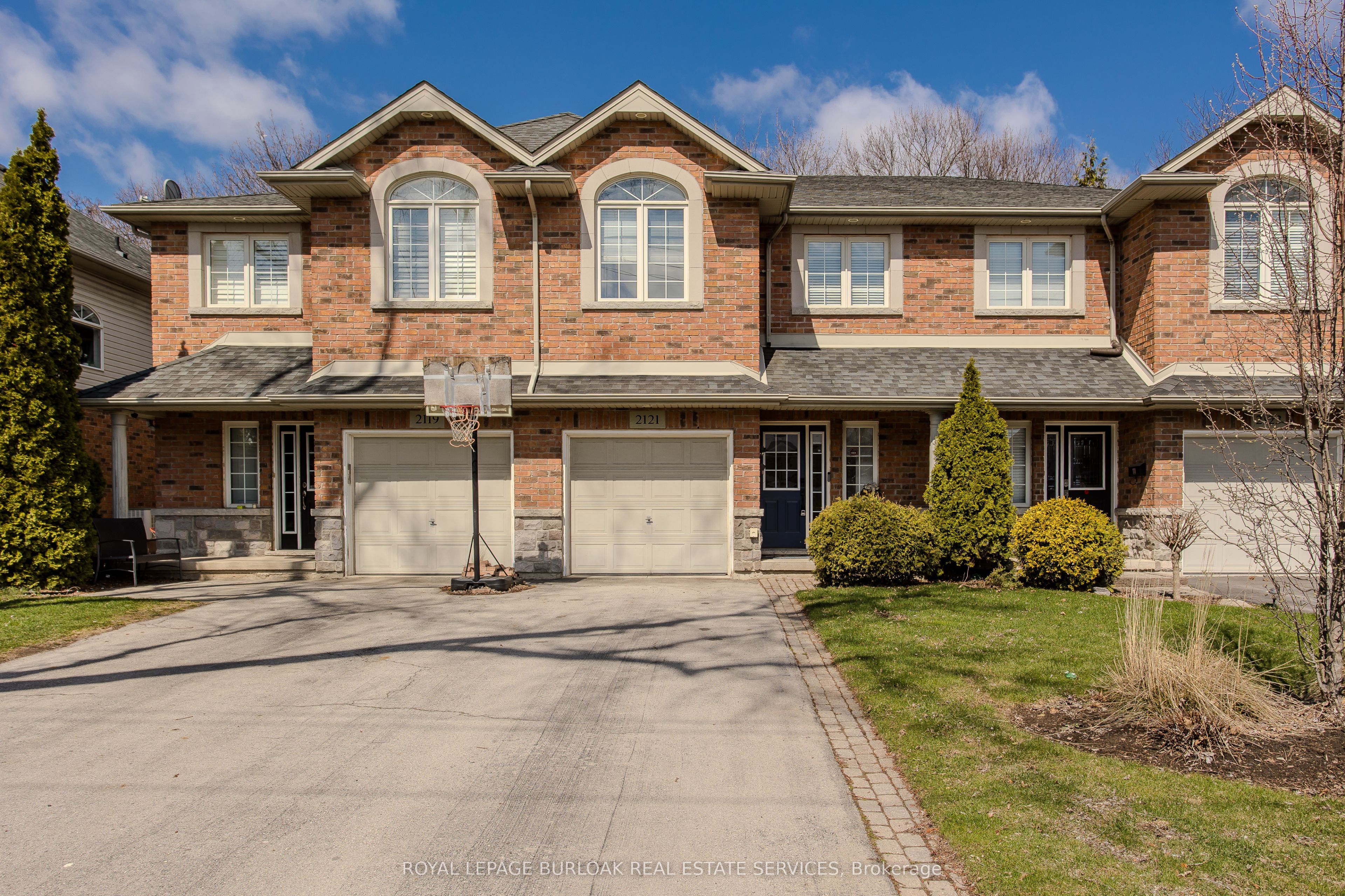 2121 Prospect Street, Burlington, ON L7R 1Z2