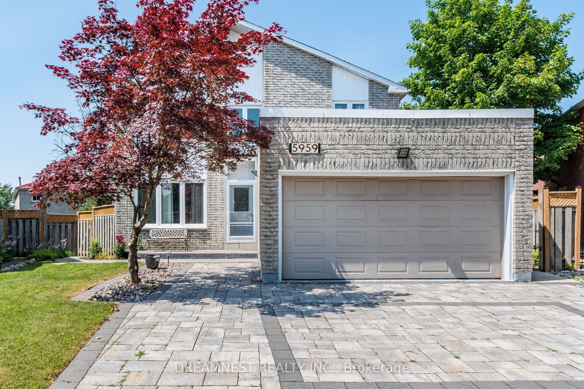 5959 Ladyburn Crescent, Mississauga, ON L5M 4V7 photo 2