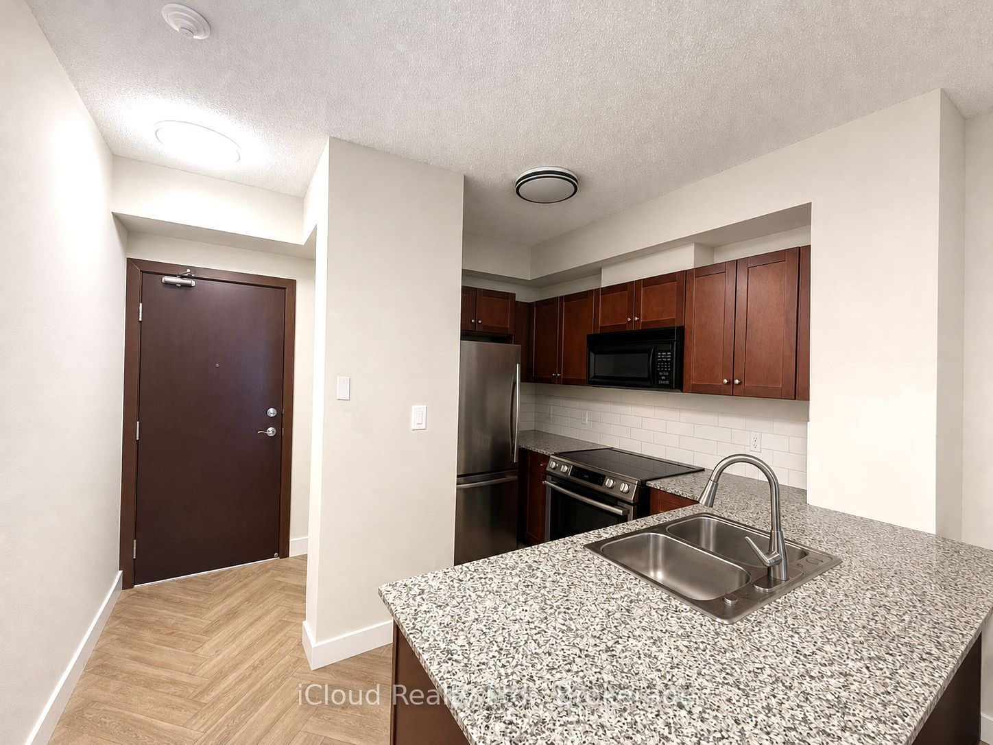 1359 Rathburn Road E 408, Mississauga, ON L4W 5P7 photo 5
