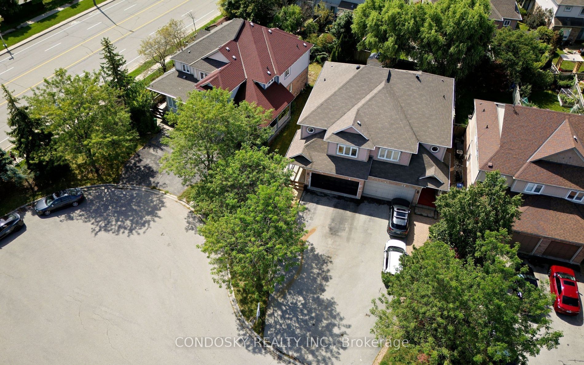 5226 Bushelgrove Circle, Mississauga, ON L5M 6C5 photo 2