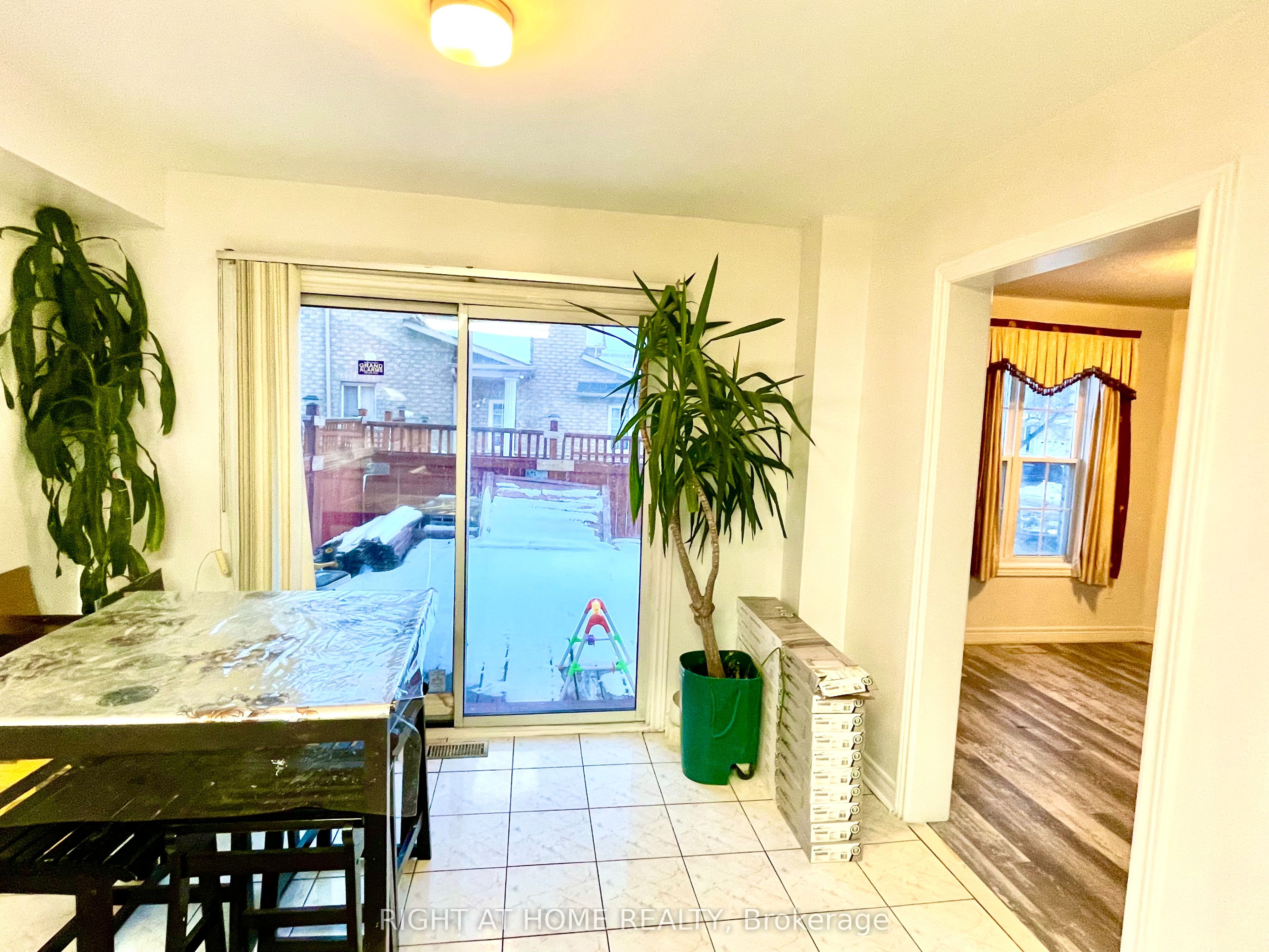 55 Velvet Grass Lane A, Brampton, ON L6R 1W1 photo 3