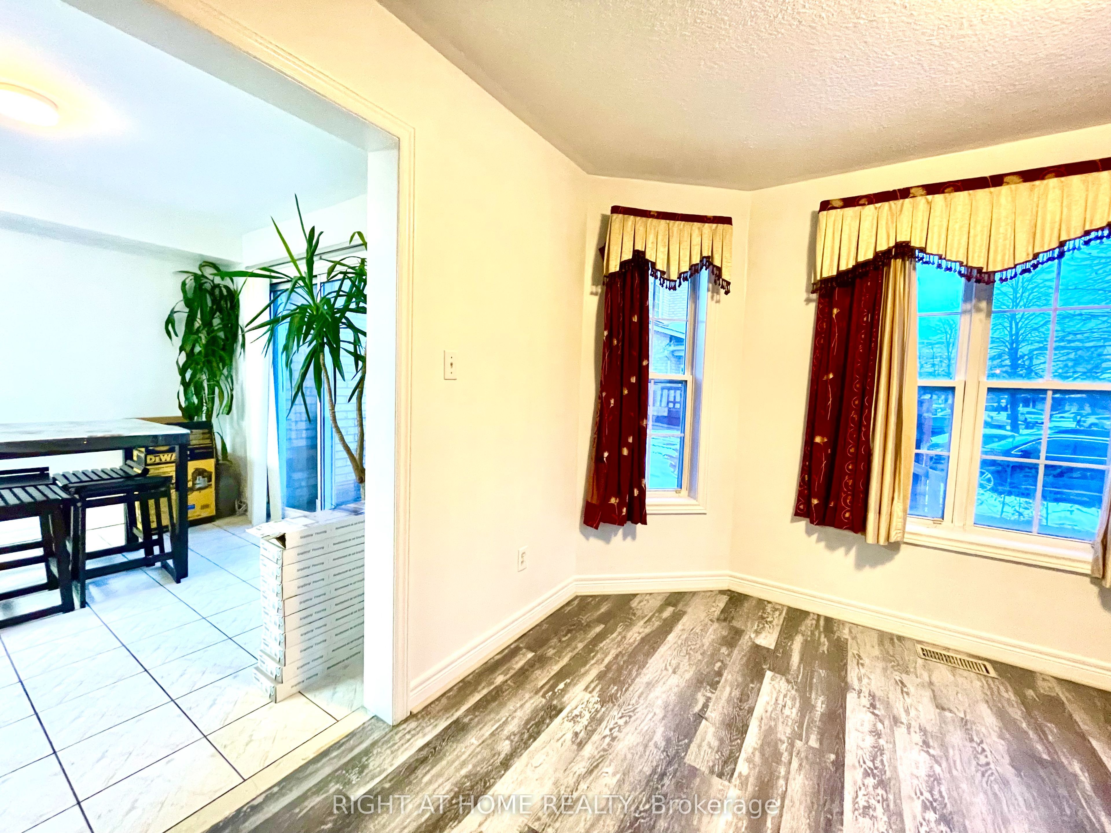55 Velvet Grass Lane A, Brampton, ON L6R 1W1 photo 4