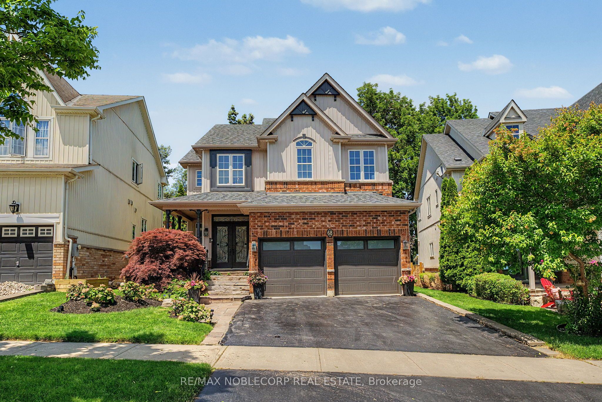 68 Meadowglen Boulevard, Halton Hills, ON L7G 6J3 photo 2