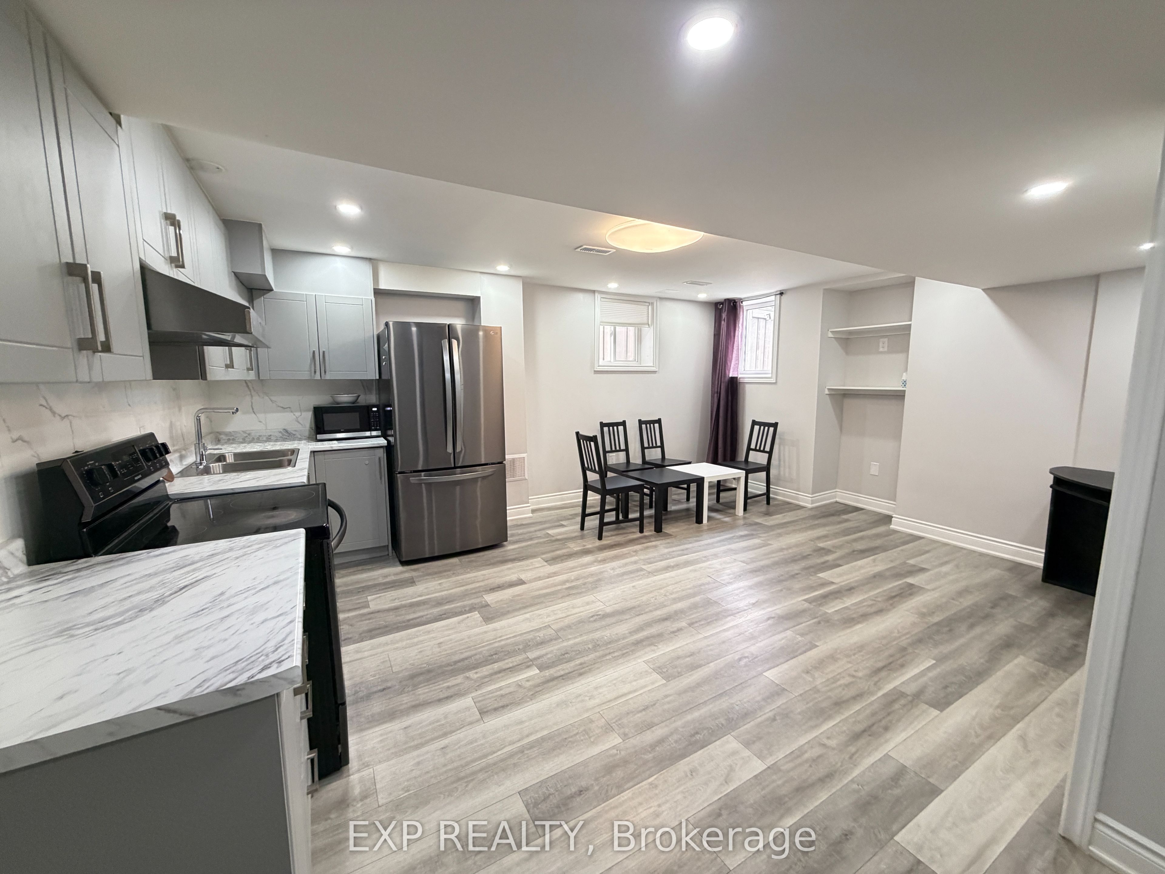 69 Gardenbrooke Trail, Brampton, ON L6P 3J3 photo 5