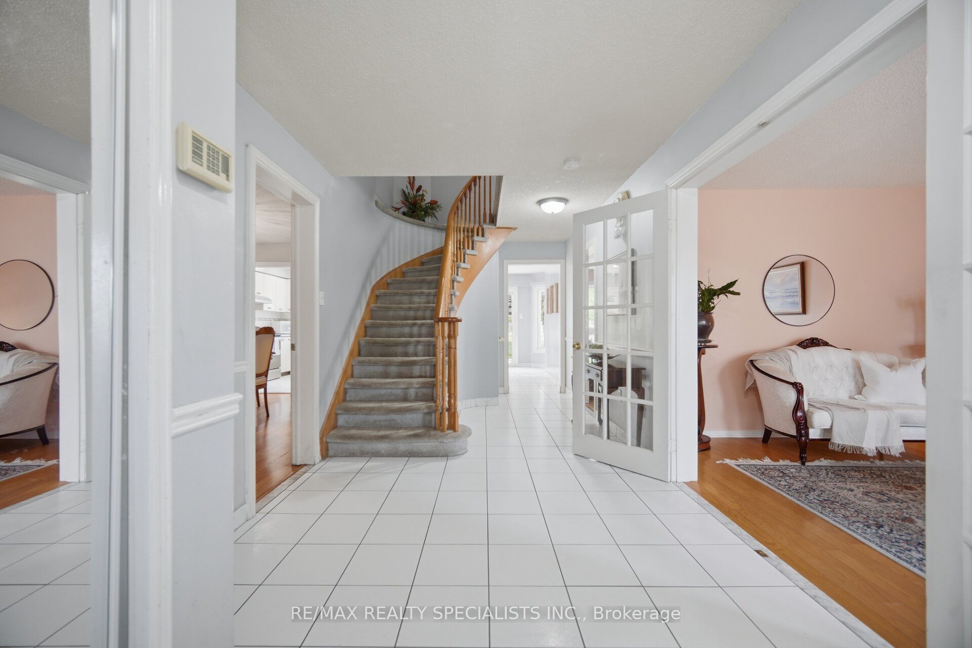 271 Nahani Way, Mississauga, ON L4Z 3B8 photo 4