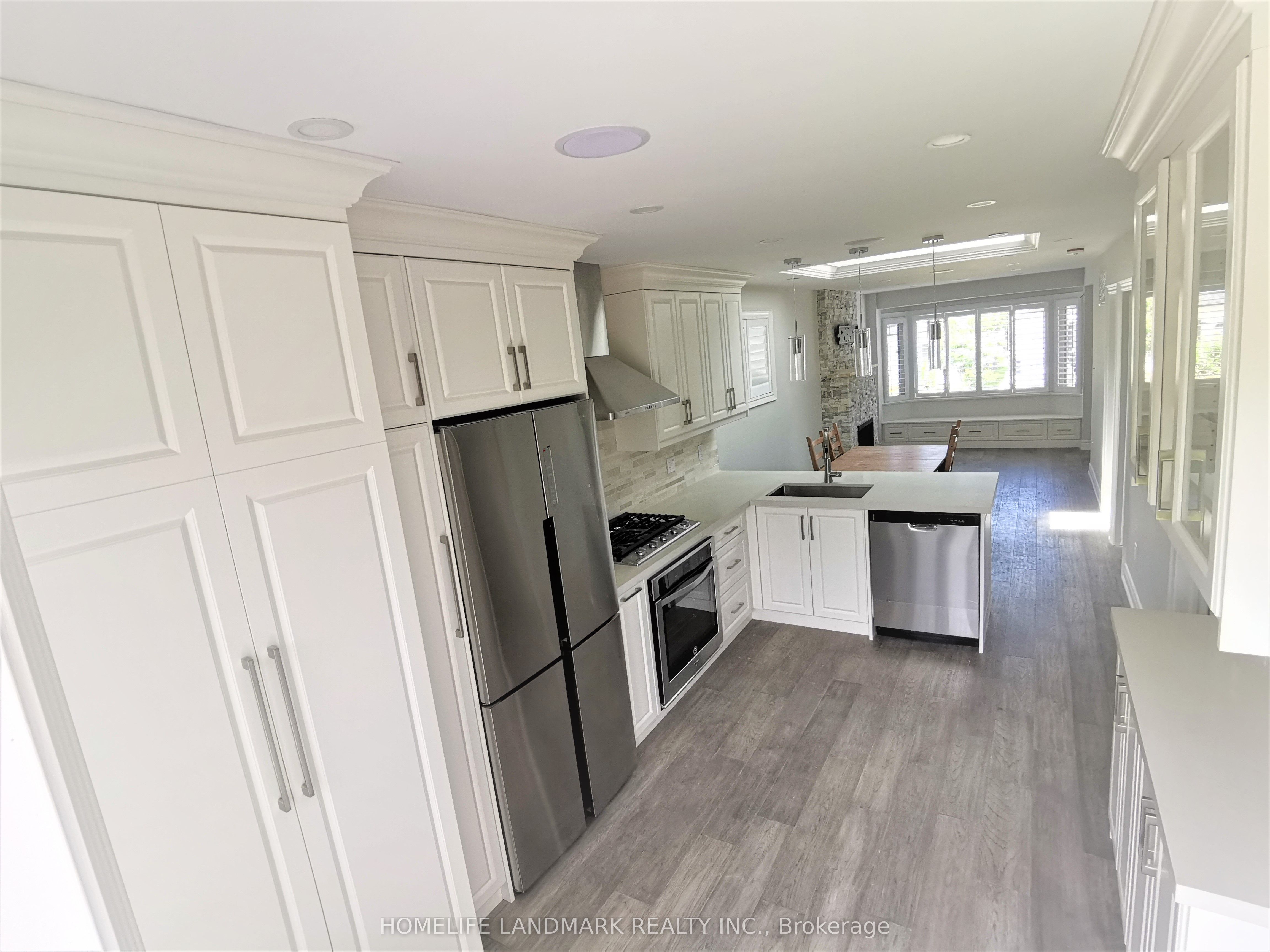 379 Whitmore Avenue Main, Toronto, ON M6E 2N5 photo 4