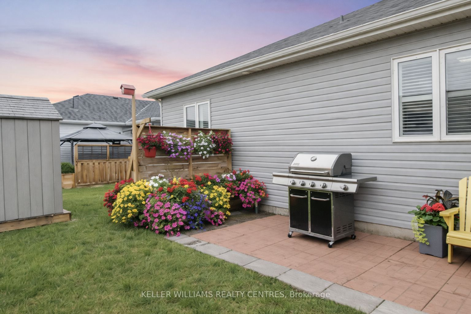 1951 Rathburn Road E 9, Mississauga, ON L4W 2N9