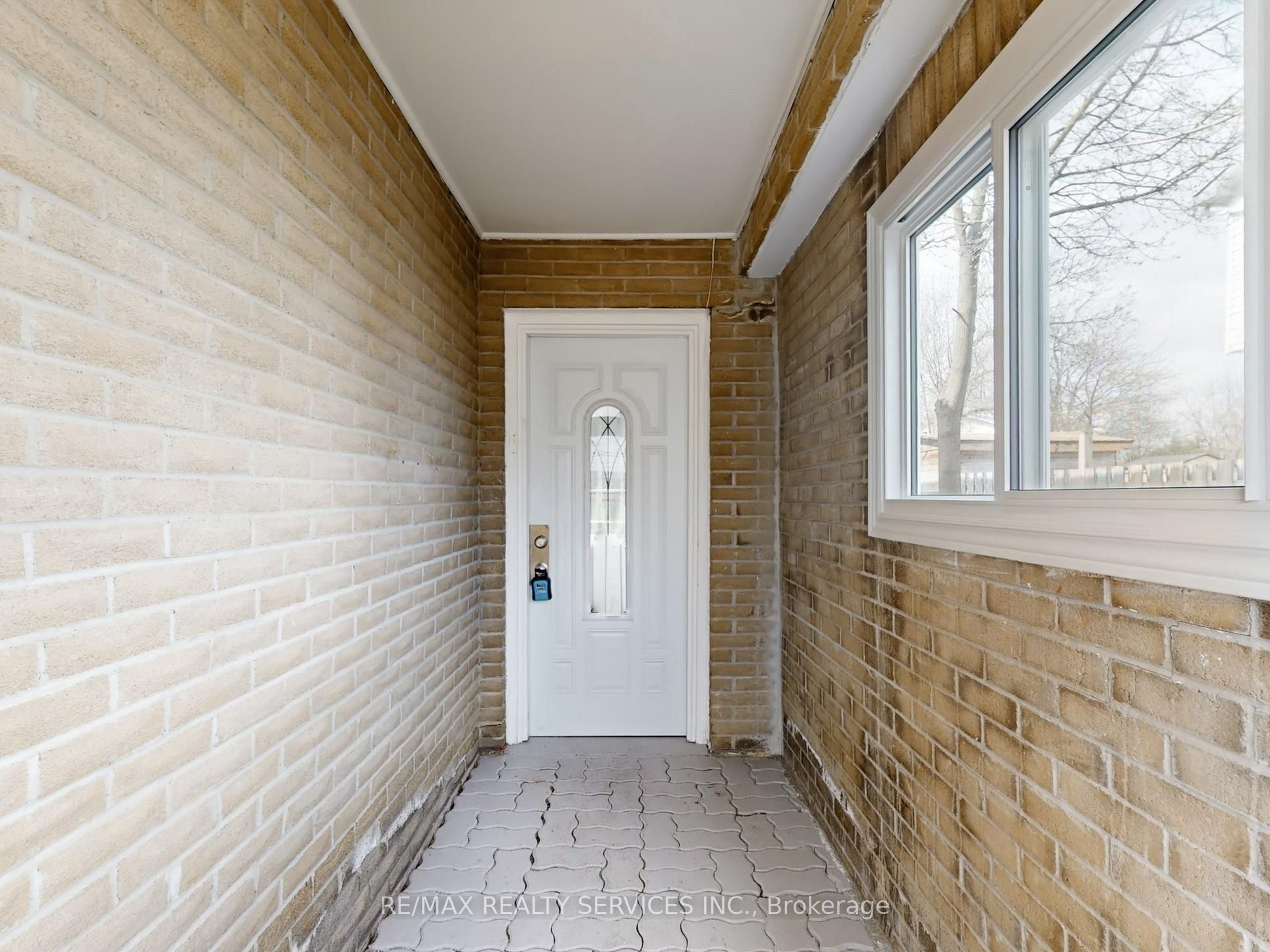 9 Glenridge Road, Brampton, ON L6S 1N2 photo 4