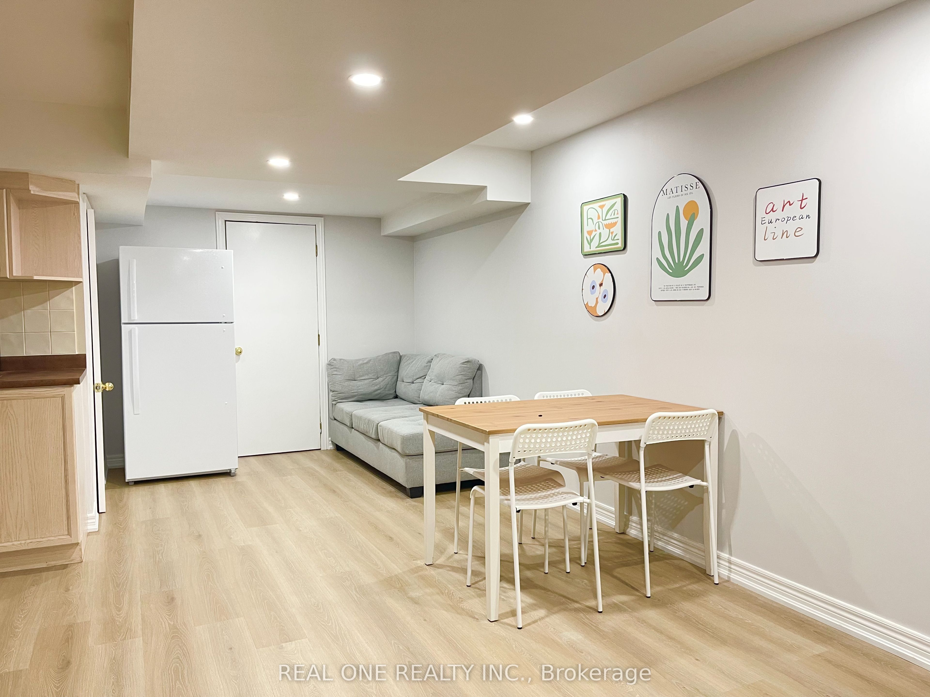 485 English Rose Lane Basement, Oakville, ON L6H 7A3 photo 4