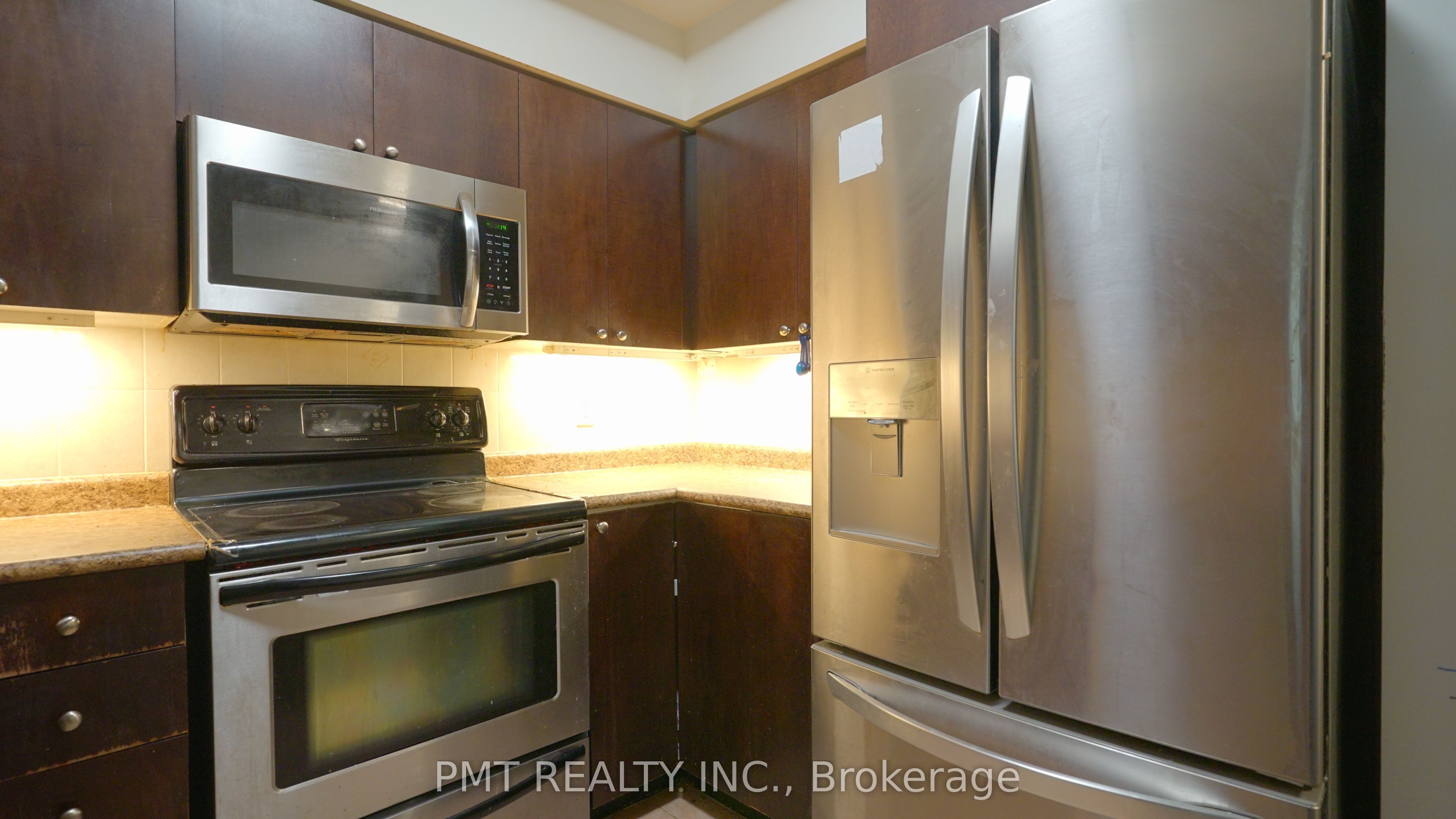 388 Prince Of Wales Drive 305, Mississauga, ON L5B 0A1 photo 5