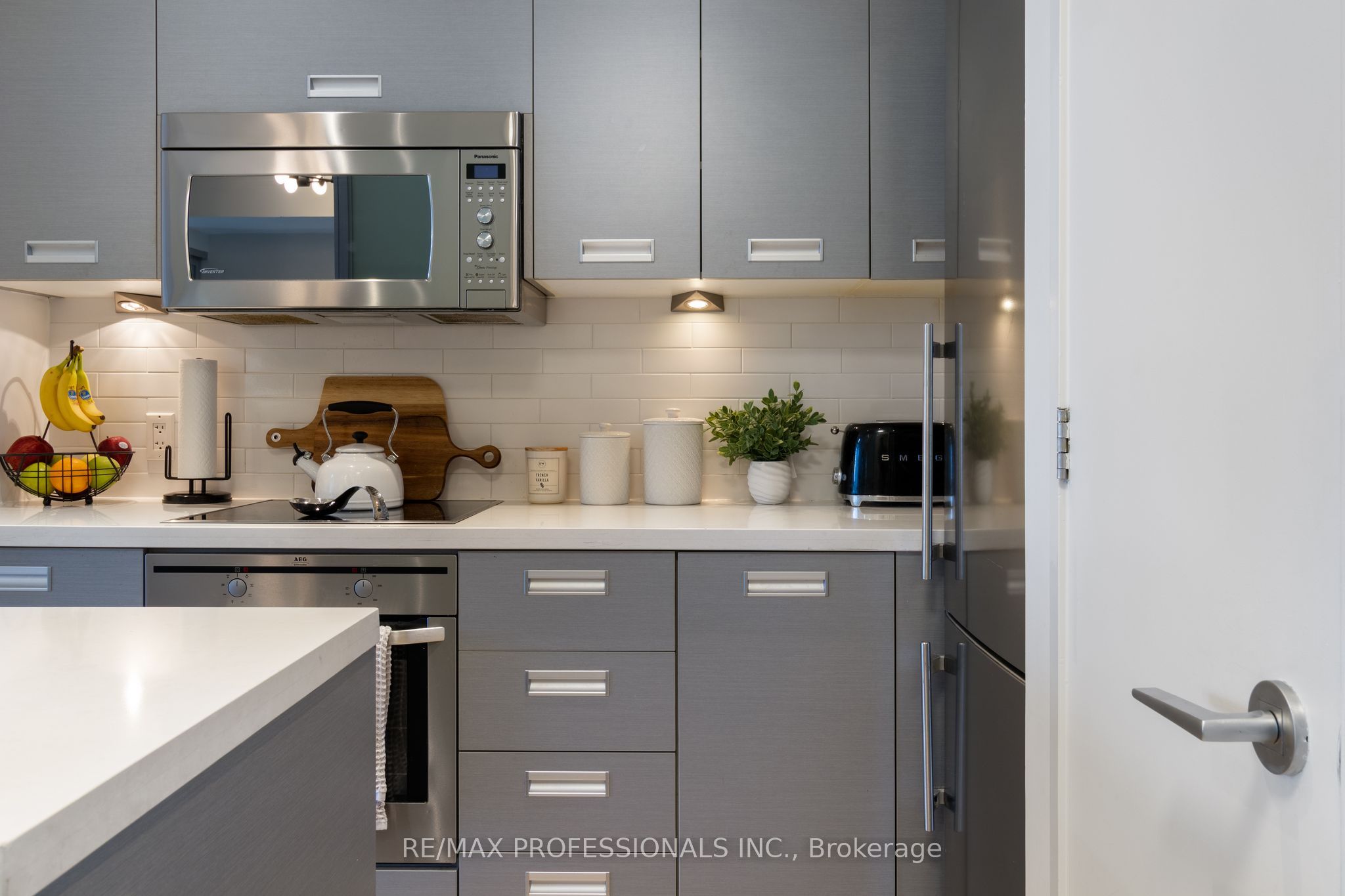 88 Park Lawn Road 1502, Toronto, ON M8Y 0B5 photo 4