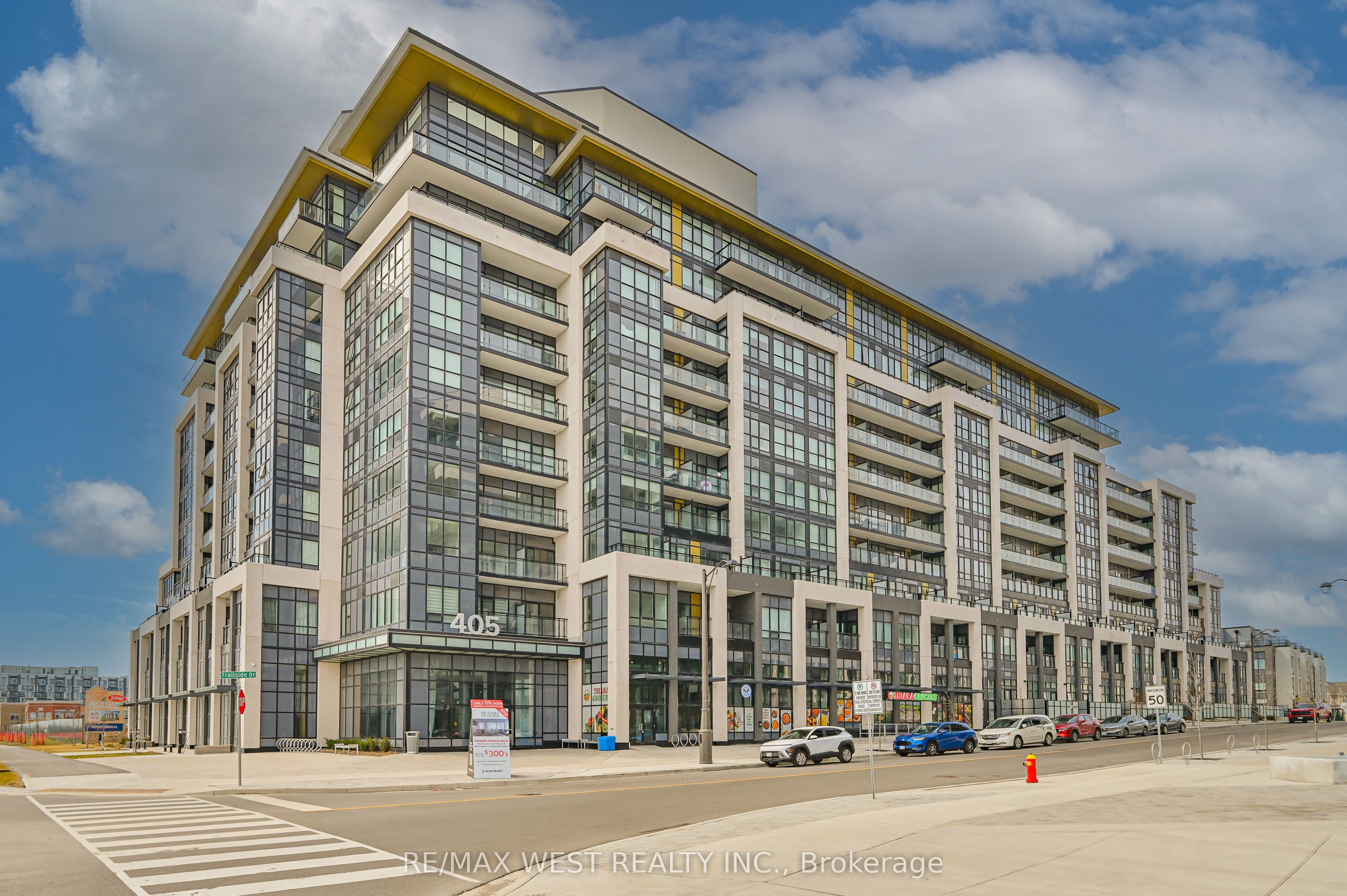 405 Dundas Street 421, Oakville, ON L6M 5P9 photo 2