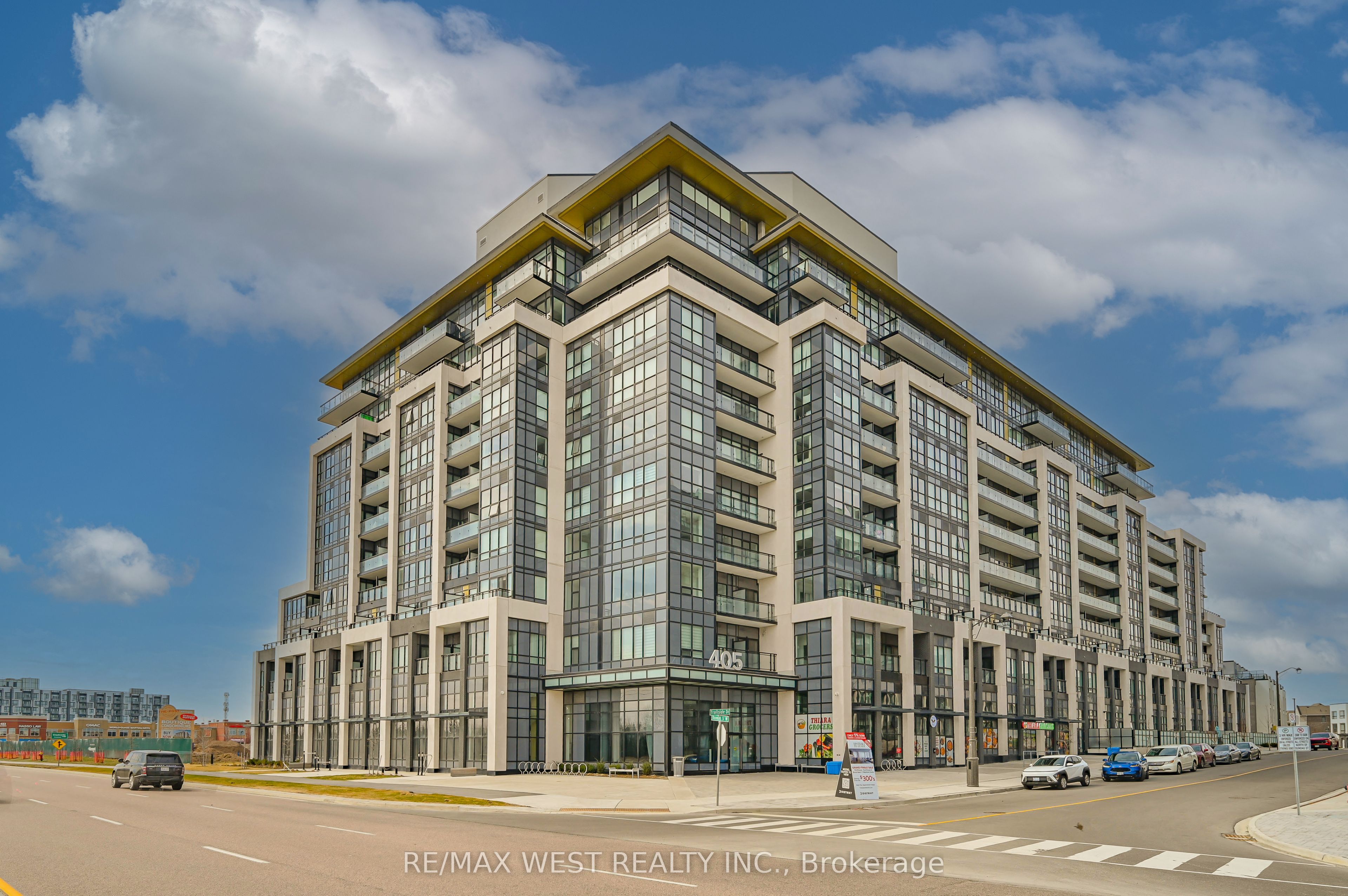 405 Dundas Street 421, Oakville, ON L6M 5P9 photo 3