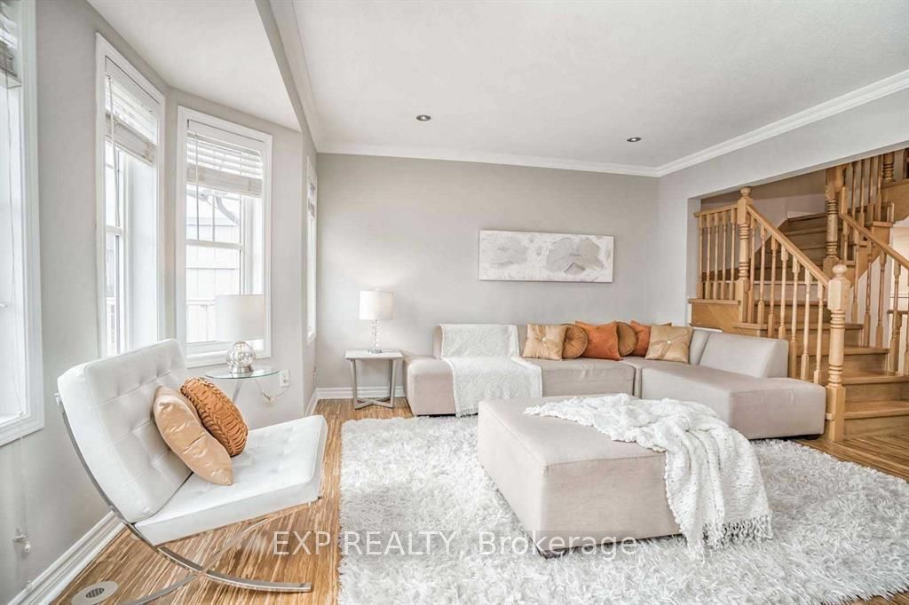 945 Sprague Place, Milton, ON L9T 0K6 photo 5