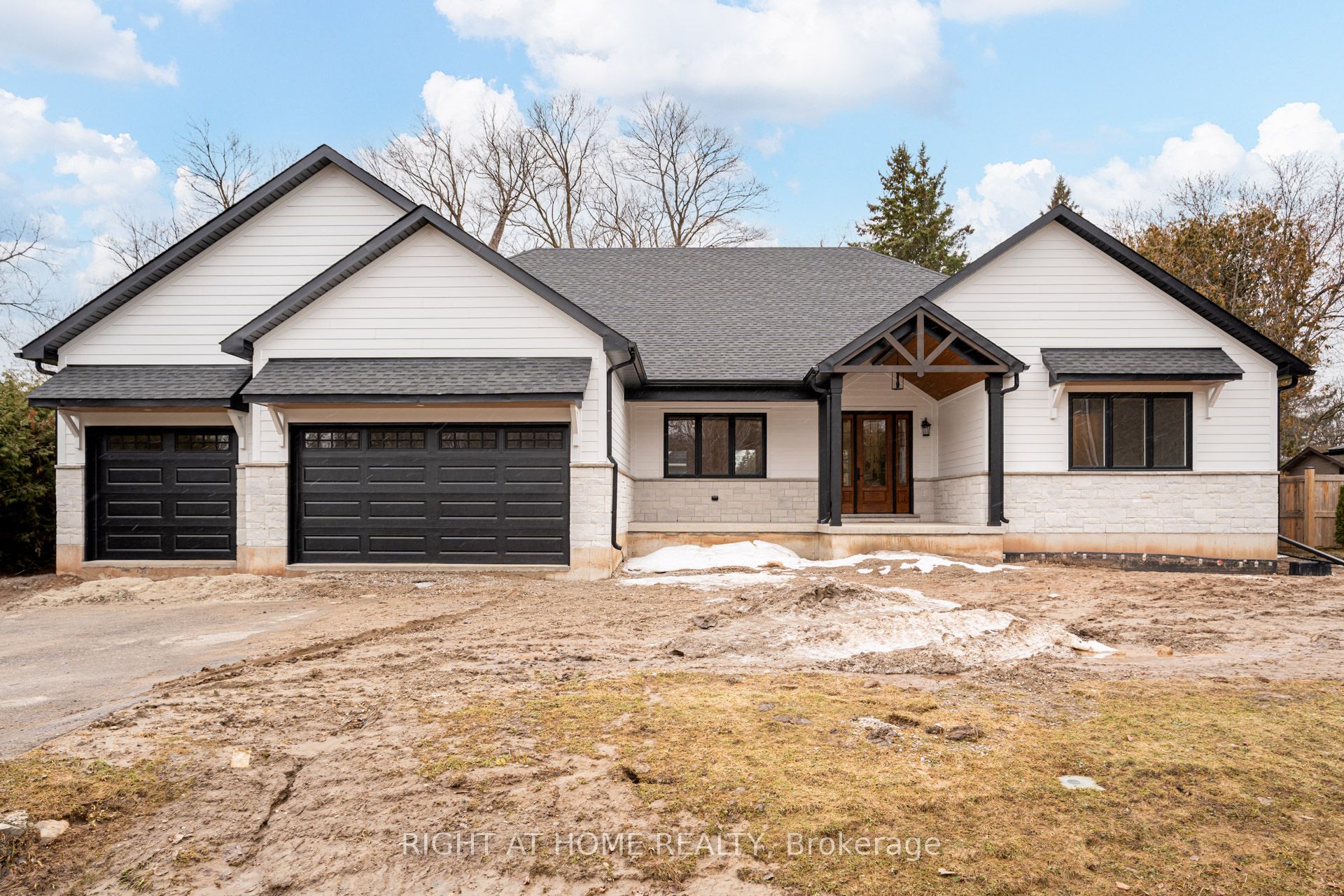 9 Maple Grove Road, Caledon, ON L7K 0Z2 photo 2