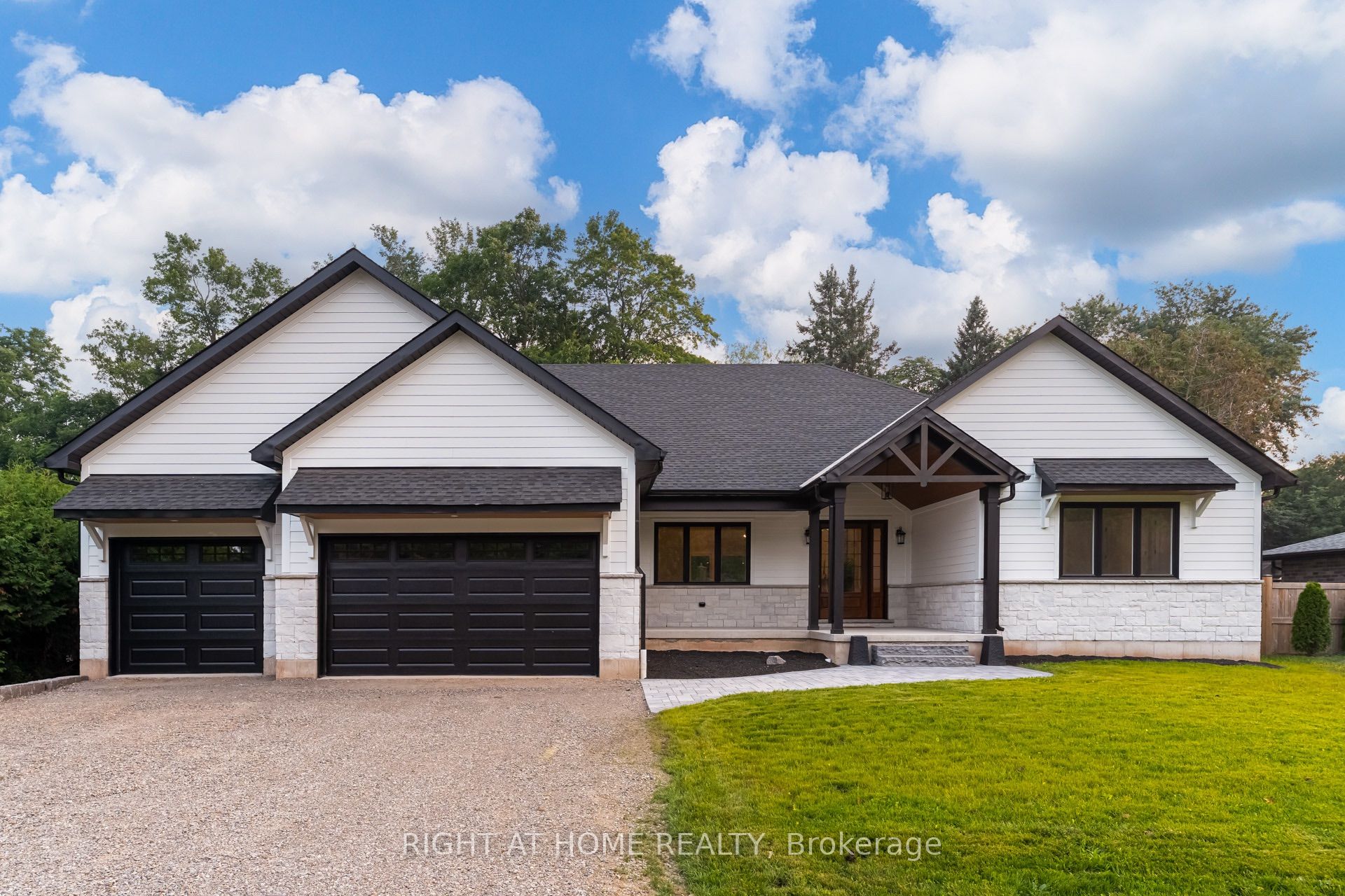 9 Maple Grove Road, Caledon, ON L7K 0Z2 photo 4