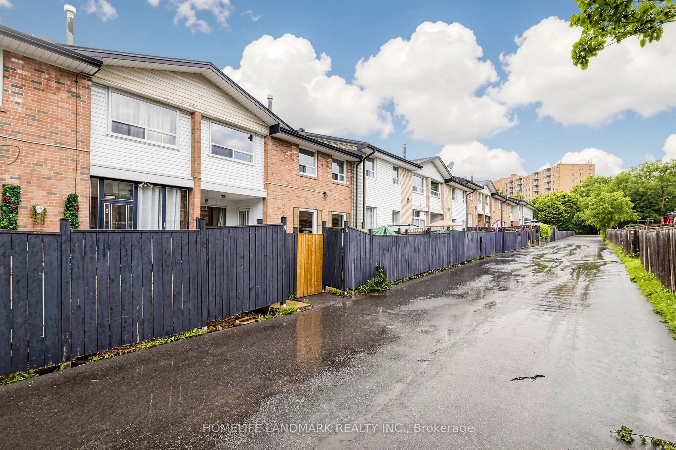 61 Ardglen Drive 6, Brampton, ON L6W 1V1 photo 3