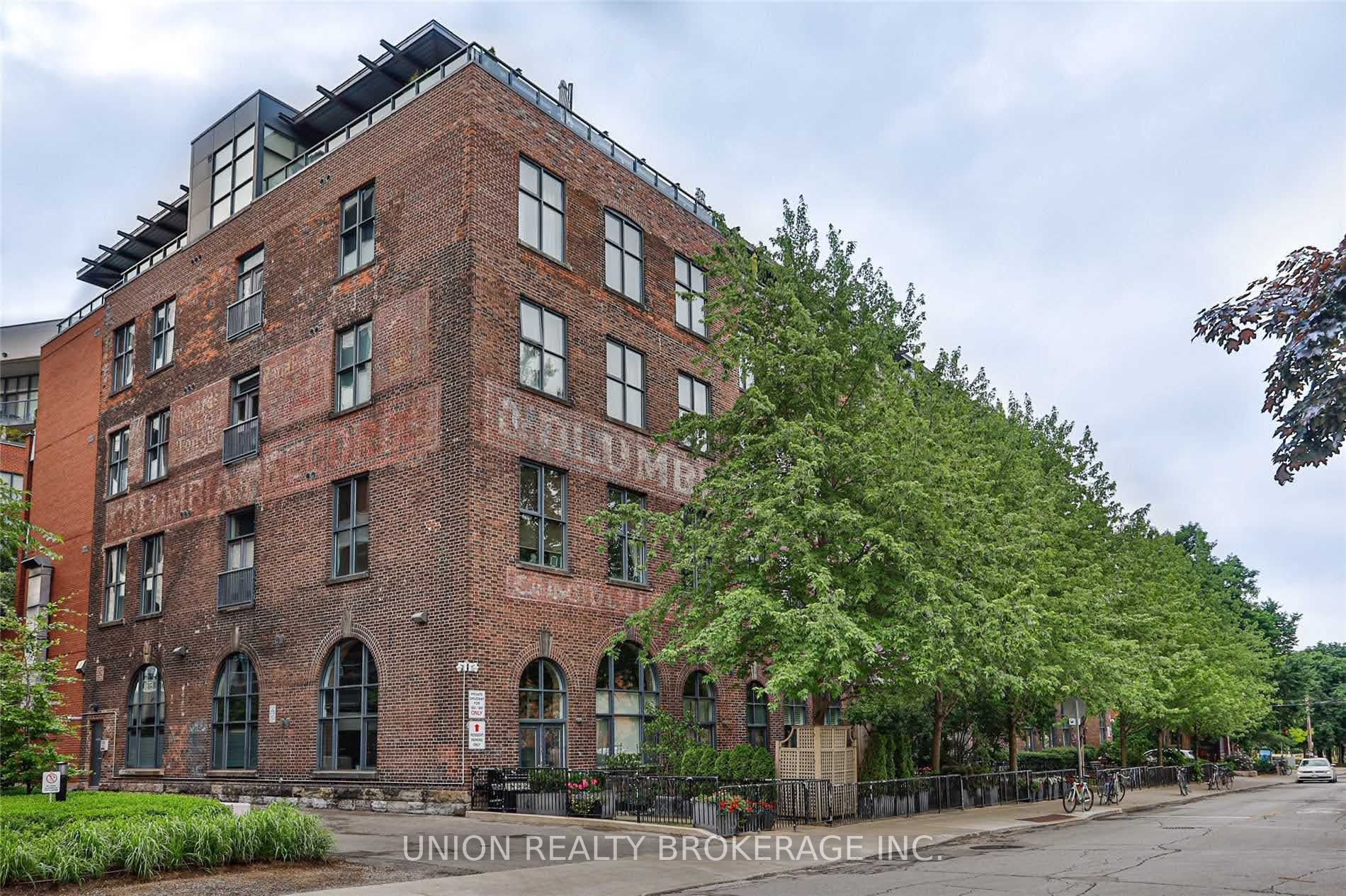 369 Sorauren Avenue 105, Toronto, ON M6R 3C2 photo 2