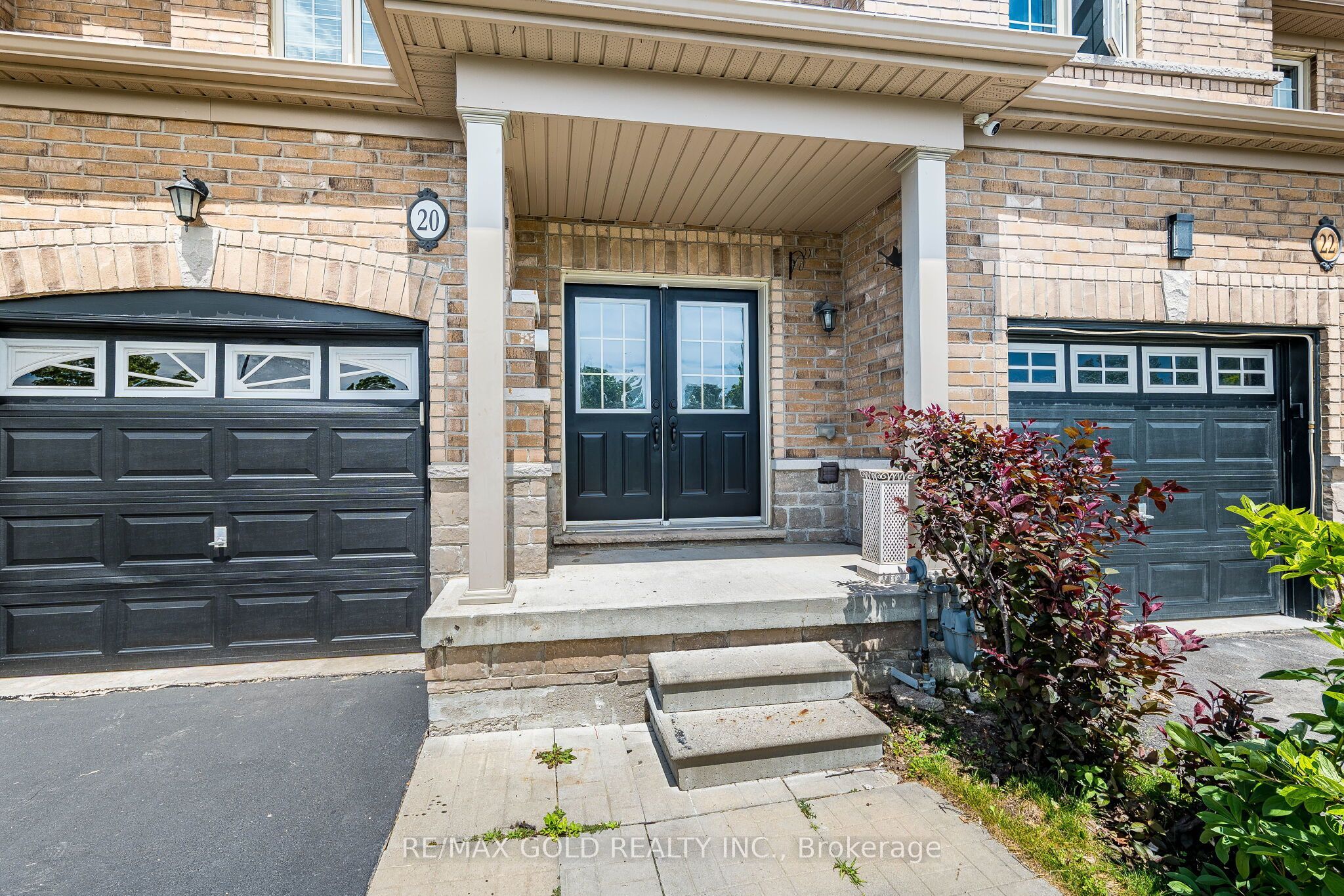 20 Brussels Avenue, Brampton, ON L6Z 0A5 photo 3