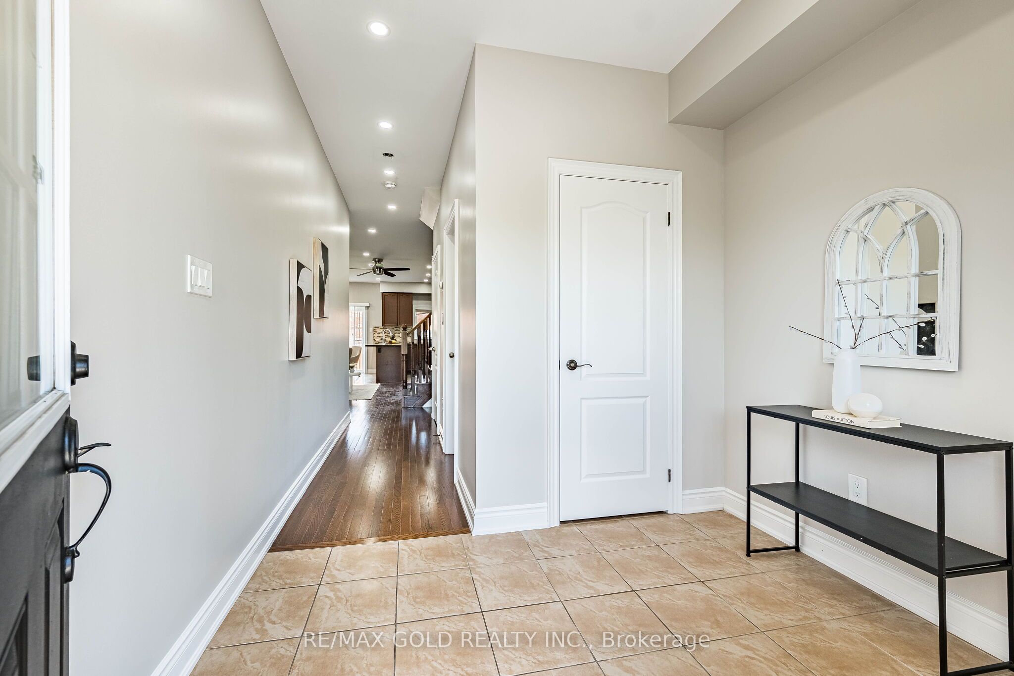 20 Brussels Avenue, Brampton, ON L6Z 0A5 photo 4