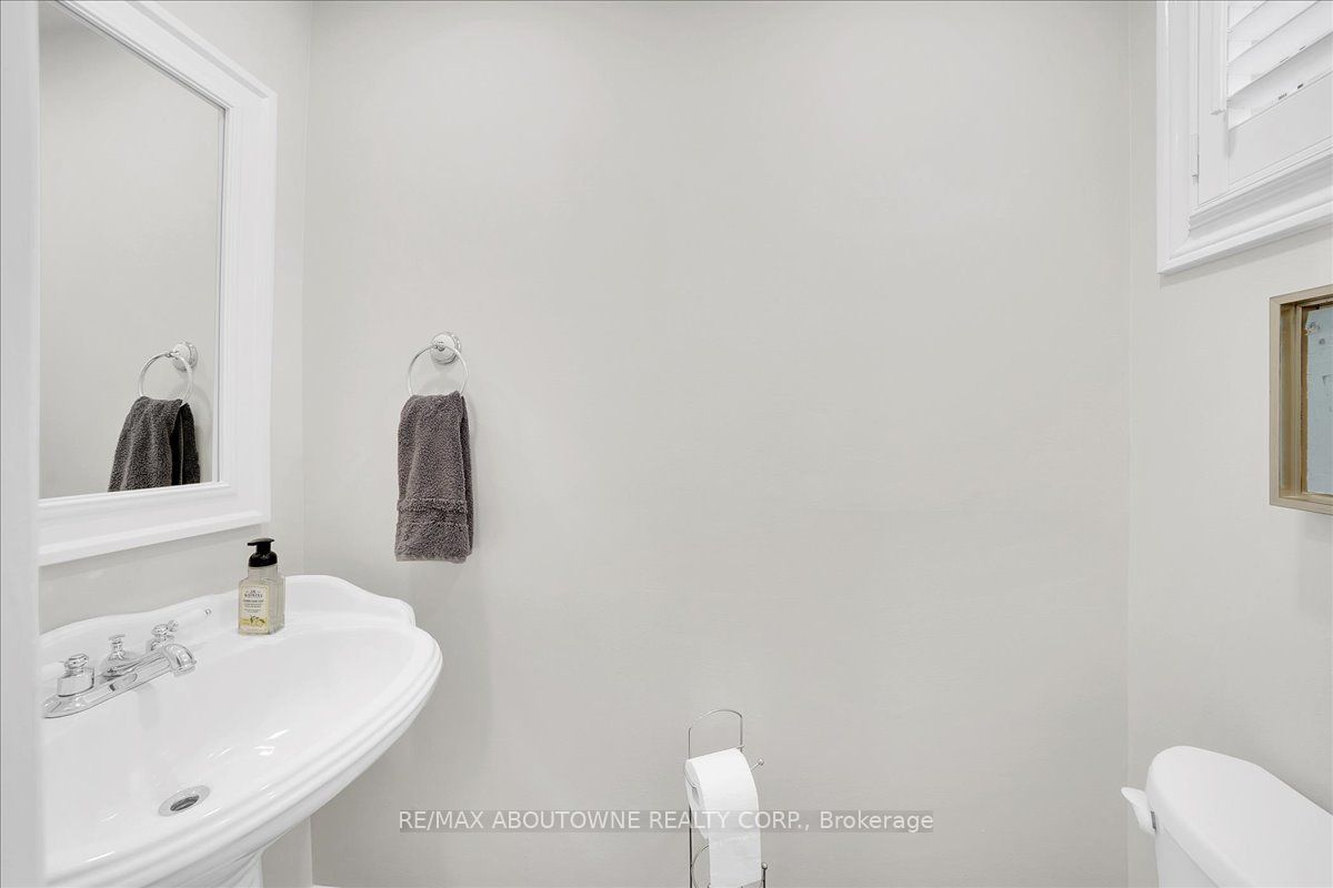 2736 Council Ring Road, Mississauga, ON L5L 1W2 photo 5