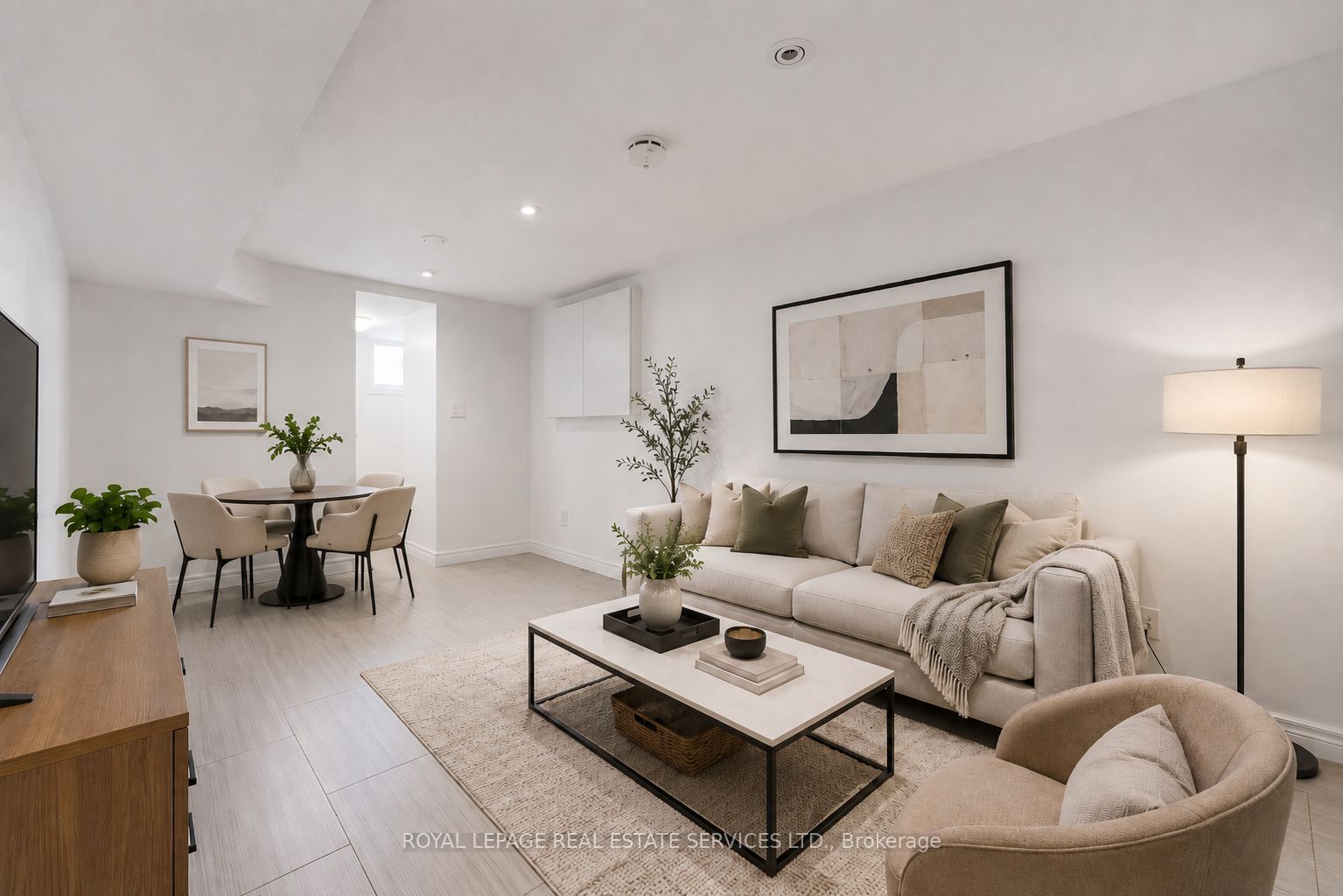 119 Essex Street Lower, Toronto, ON M6G 1T4
