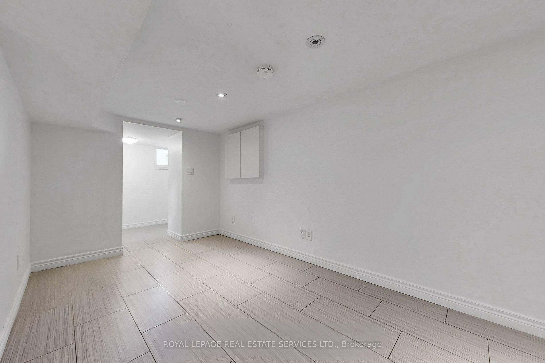119 Essex Street Lower, Toronto, ON M6G 1T4 photo 5