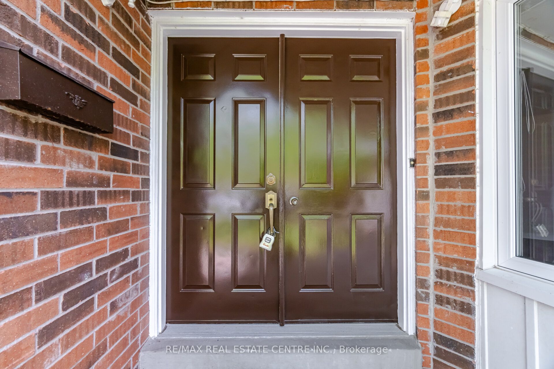 3550 Copernicus Drive, Mississauga, ON L5B 3L2 photo 5