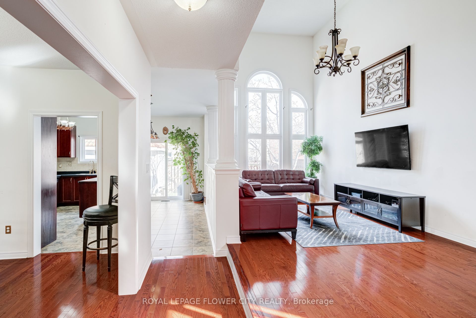 37 Denim Drive, Brampton, ON L6P 2R3 photo 4