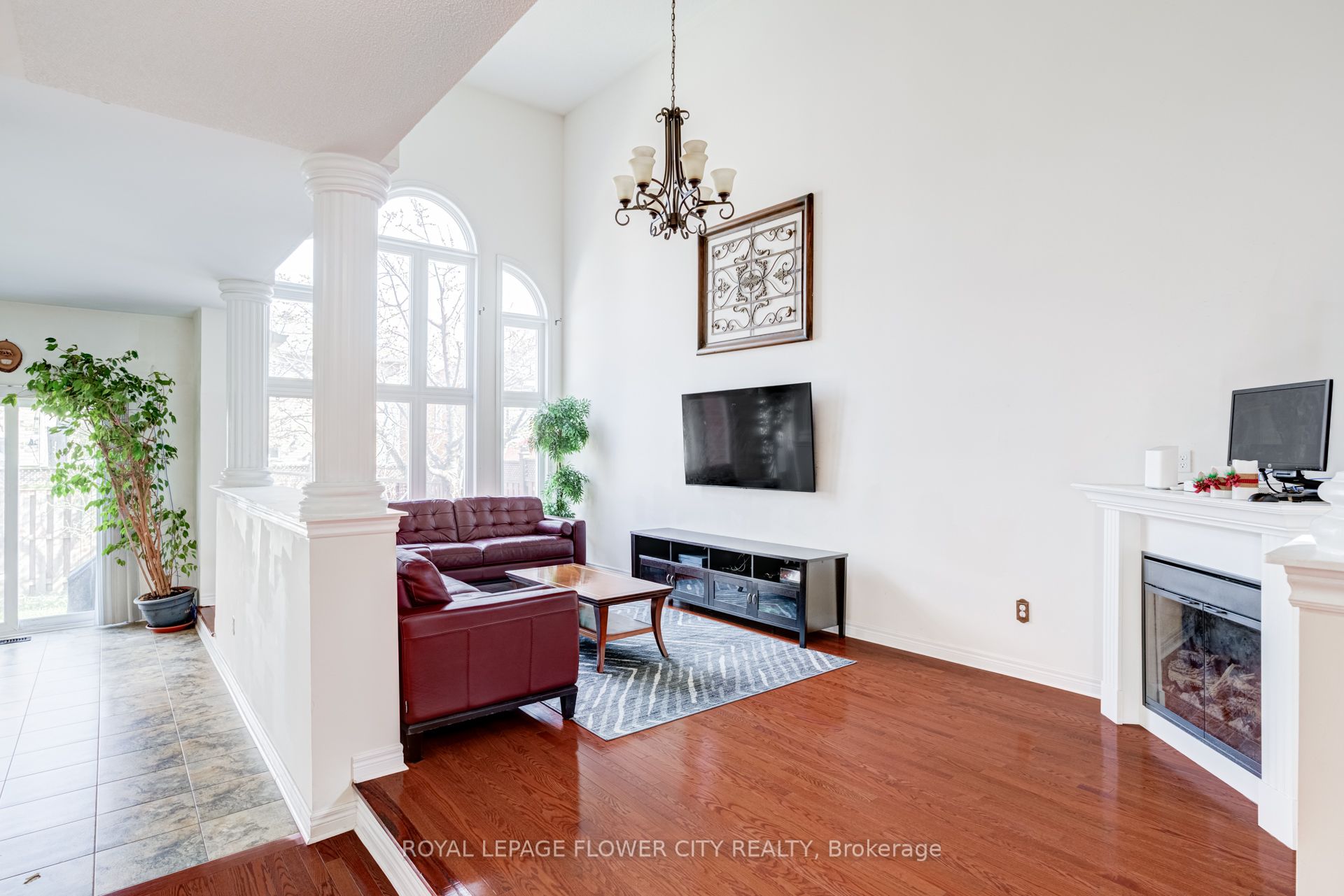 37 Denim Drive, Brampton, ON L6P 2R3 photo 5