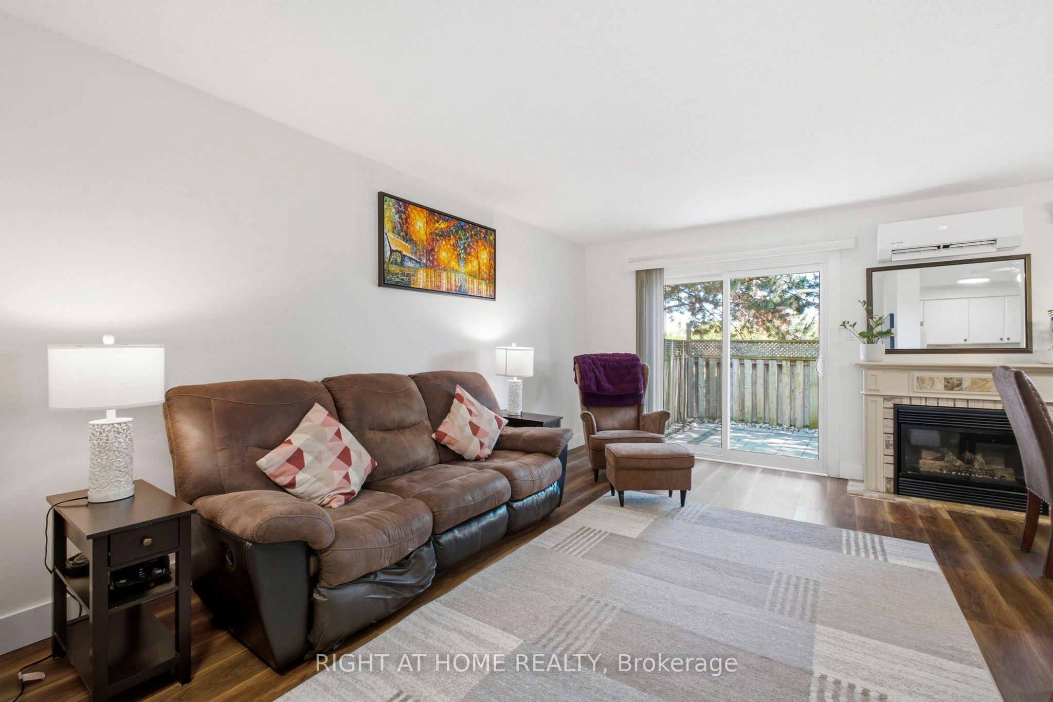 2440 Bromsgrove Road 45, Mississauga, ON L5J 4J7 photo 4