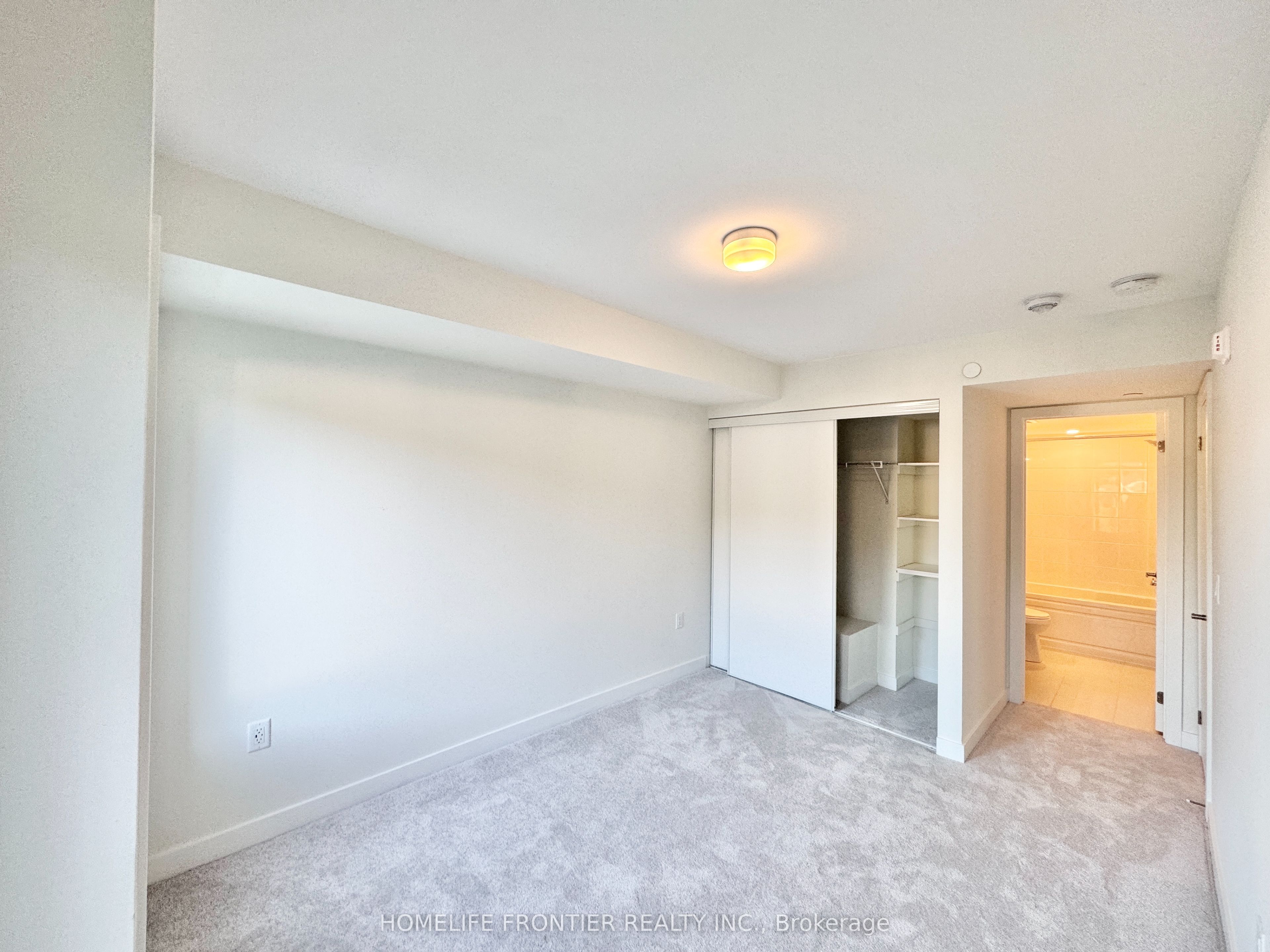3538 Colonial Drive 19, Mississauga, ON L5L 0C1 photo 3