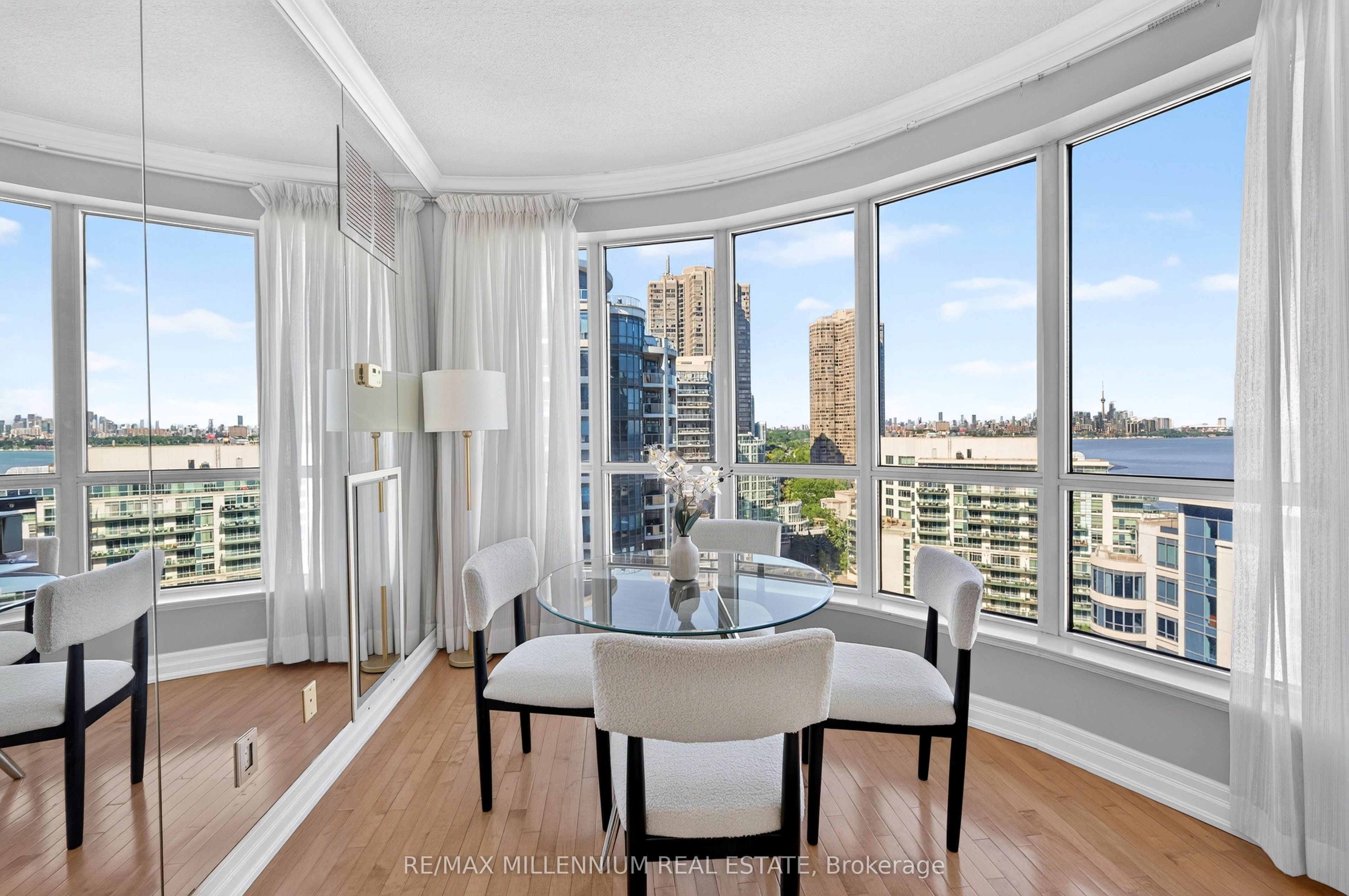 2087 Lake Shore Boulevard W 1503, Toronto, ON M8V 4G3 photo 3